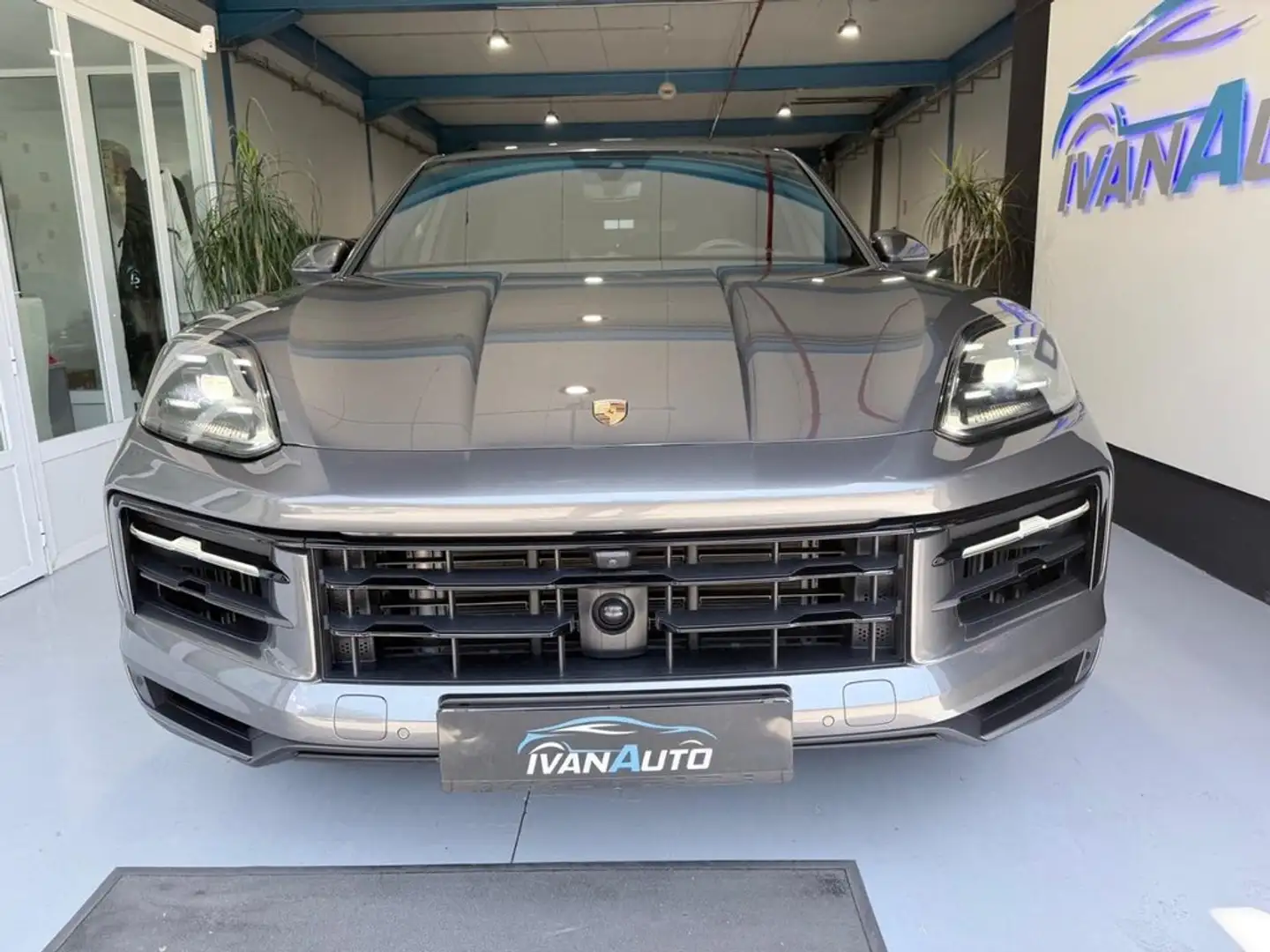 Porsche Cayenne Coupe EHybrid Gris - 2