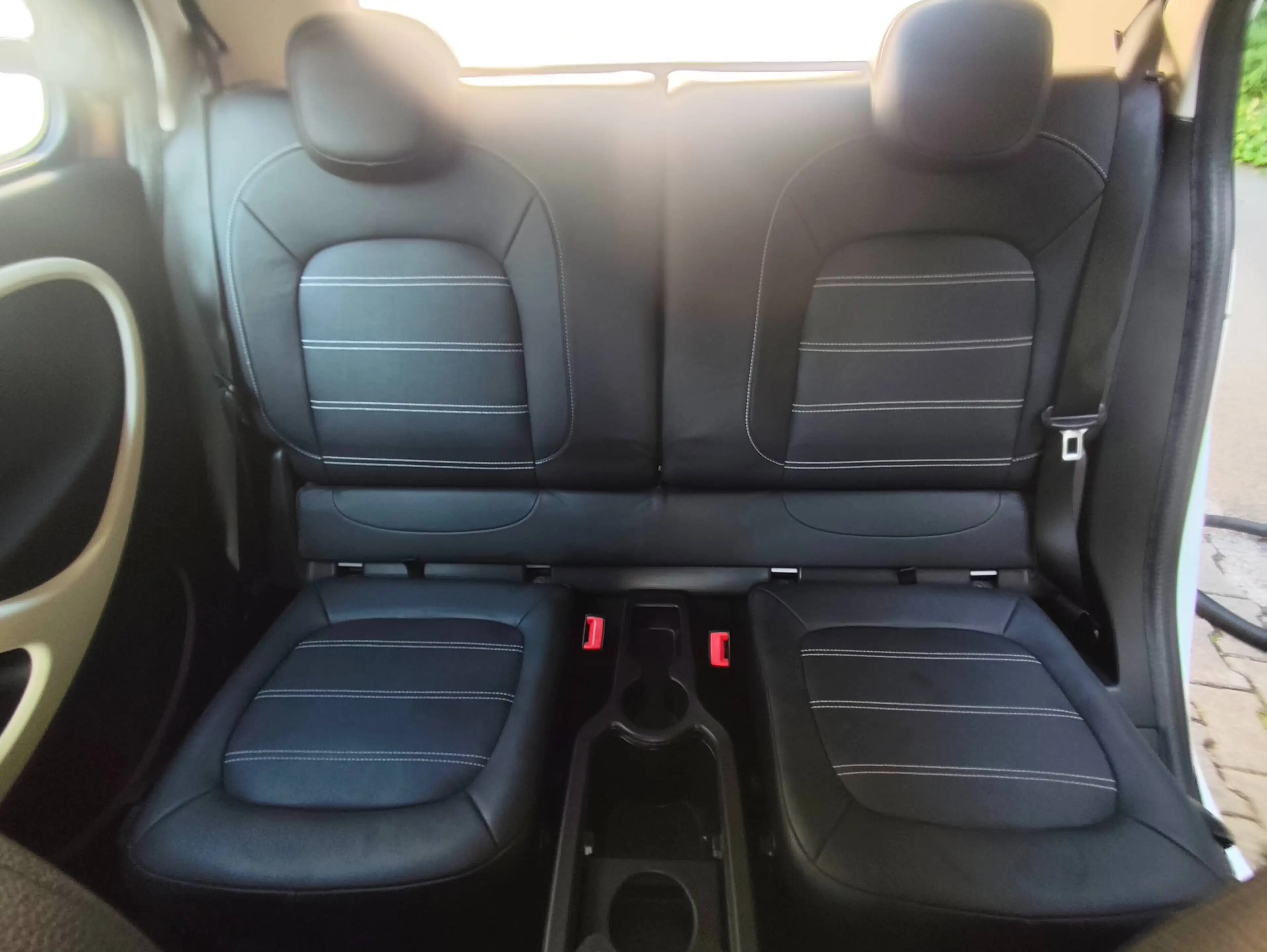 smart forFour Prime52 kW (453.042)/Sport-Paket/Vollleder/2 farbig Brown White/Navi/Bluetooth/Sitzhzg/LED/PDC/ — photo 14