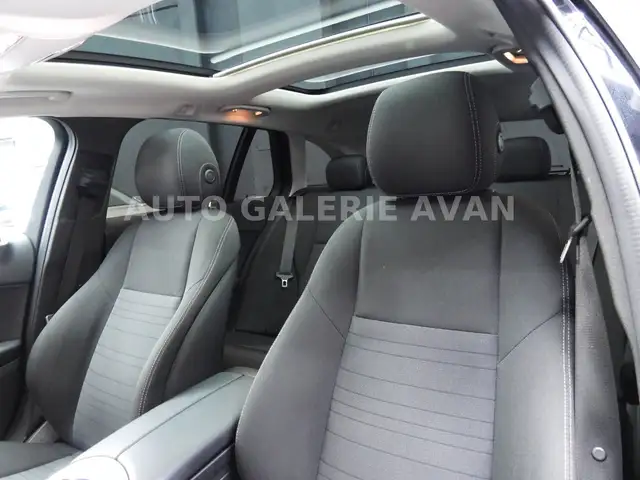 Mercedes-Benz C-Class view 15