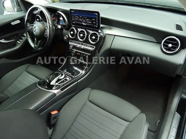 Mercedes-Benz C-Class view 17