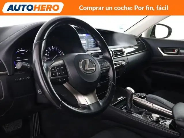 Lexus GS view 12