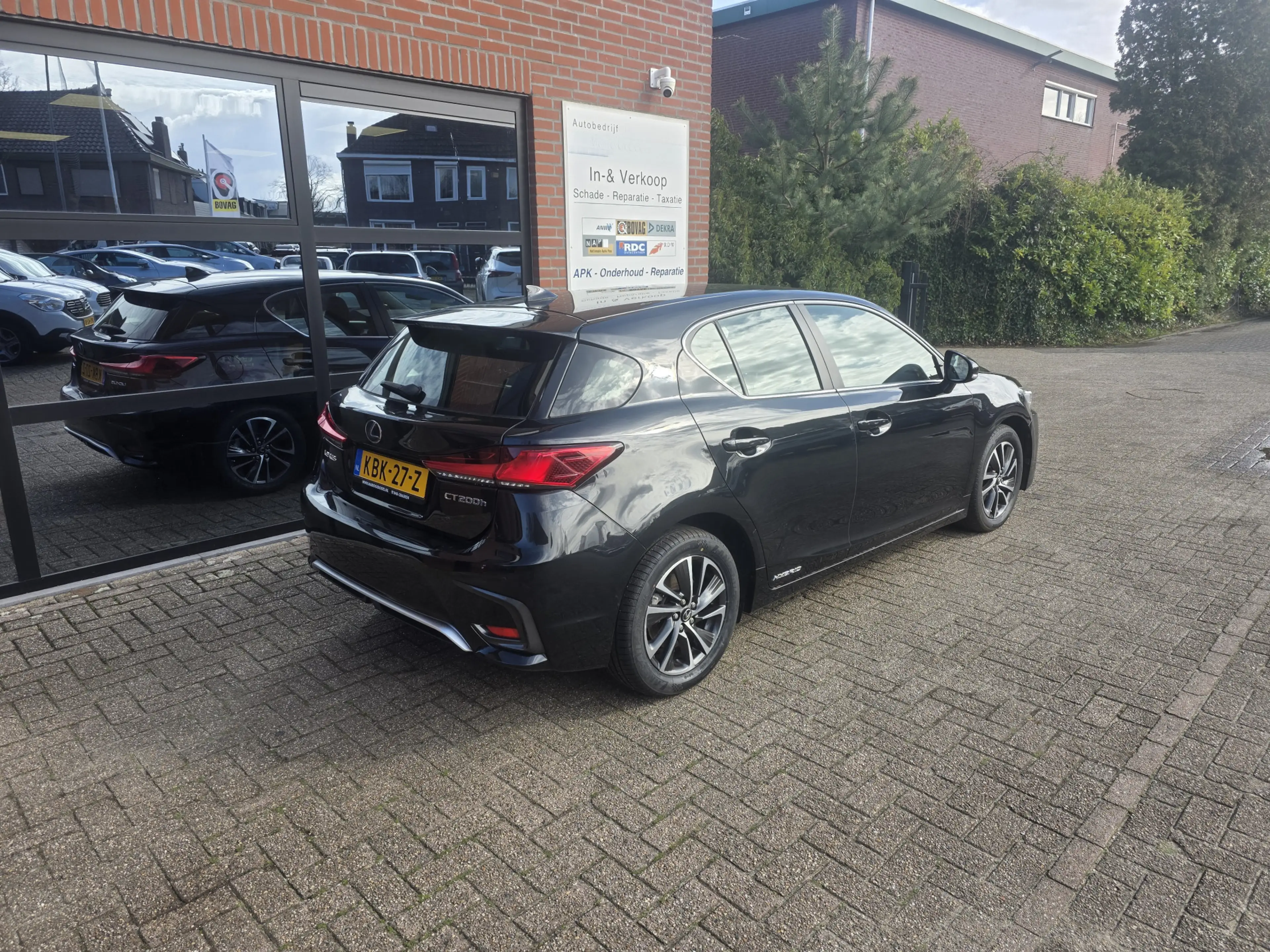 Lexus CT 200h | Camera | Clima | Cruise | — photo 2