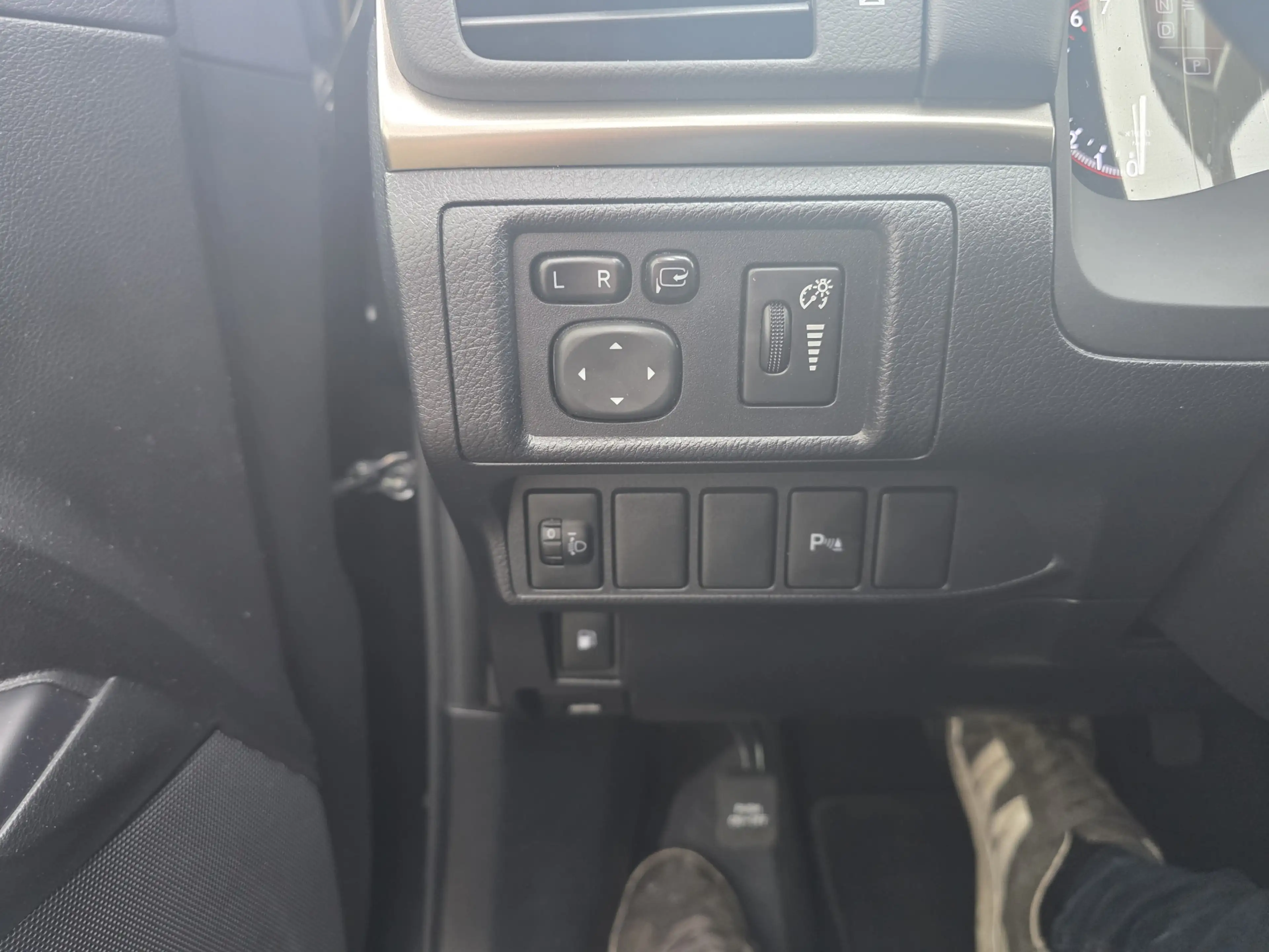 Lexus CT 200h | Camera | Clima | Cruise | — photo 14