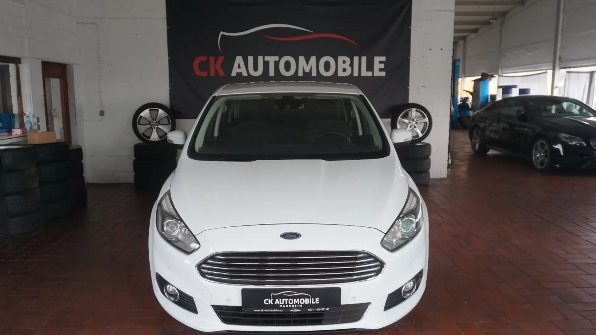 Ford S-Max S-MAX Titanium KAMERA*AUTO*7-SITZER*PDC*TOP!!! Blanc - 1