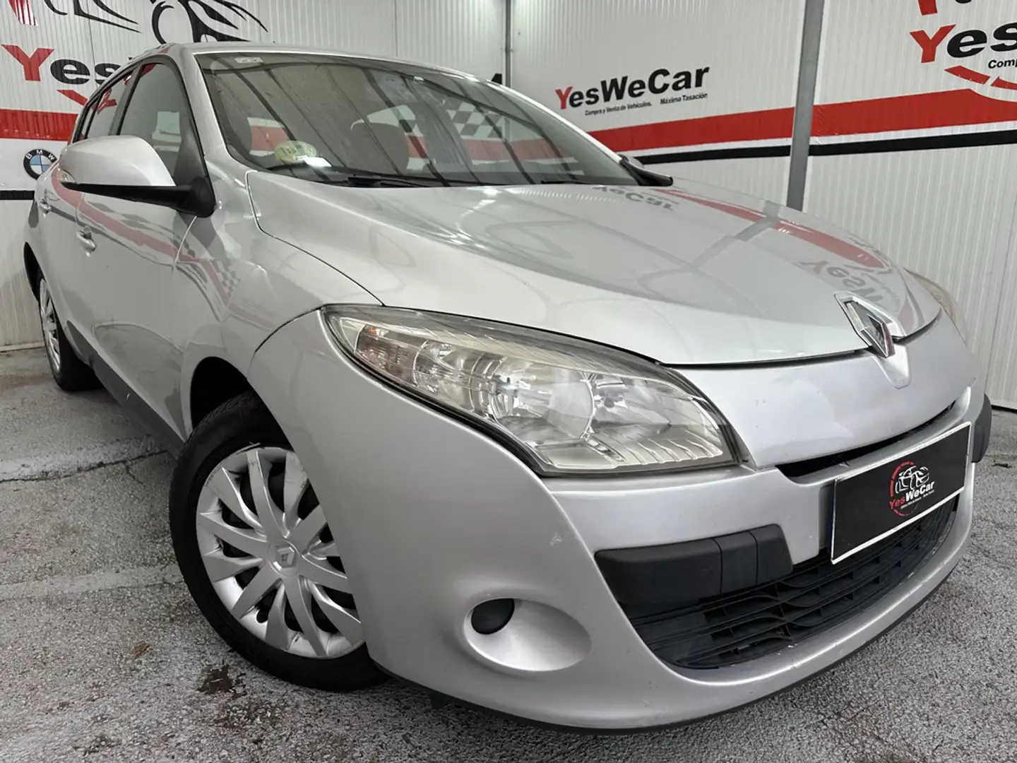 Renault Megane 1.5dCi SL Tom Tom 105 Gris - 1