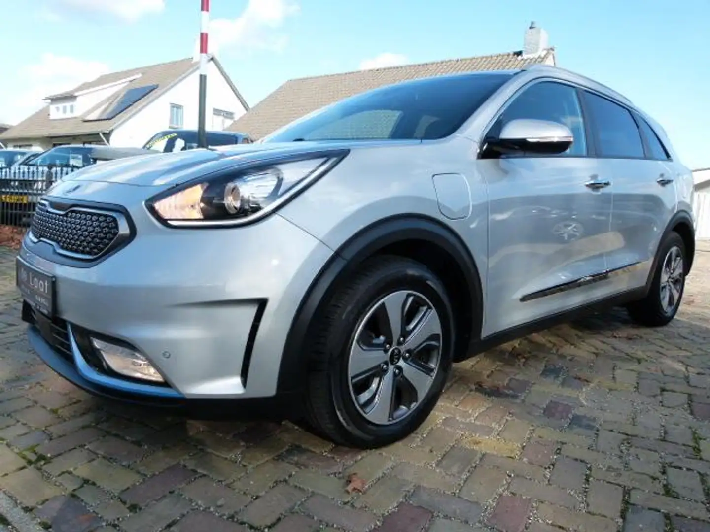 Kia Niro 1.6 GDi PHEV DynamicLine ADAPT CC/CARPLAY/CAMERA Argento - 1