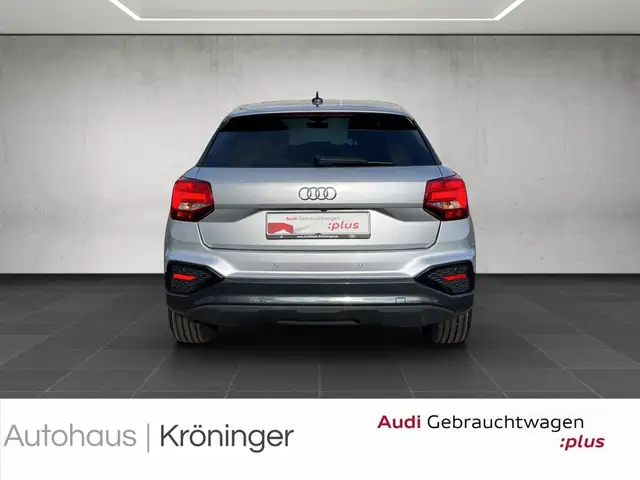 Audi Q2 view 6