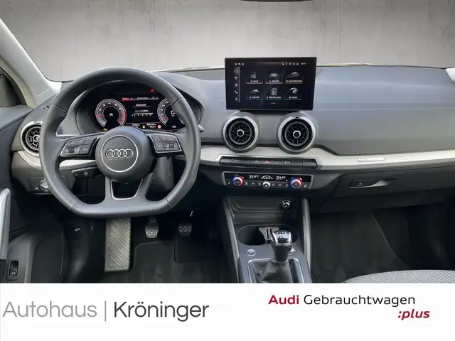 Audi Q2 view 13