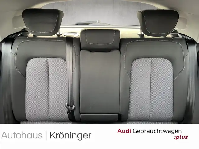 Audi Q2 view 10