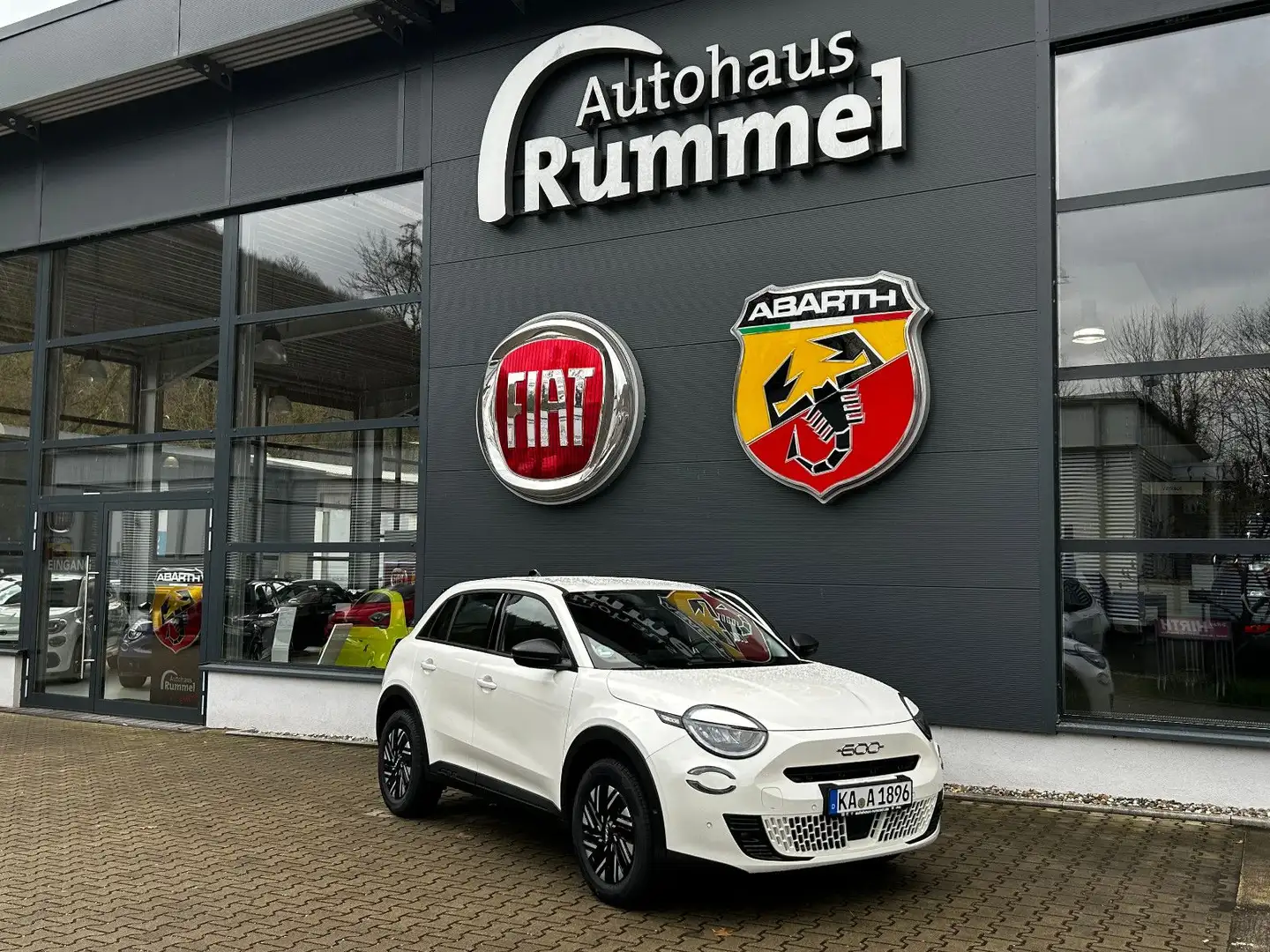 Fiat 600 Hybrid +KLIMA+LED+EINPARKHILFE+SITZHEIZUNG+ Weiß - 1