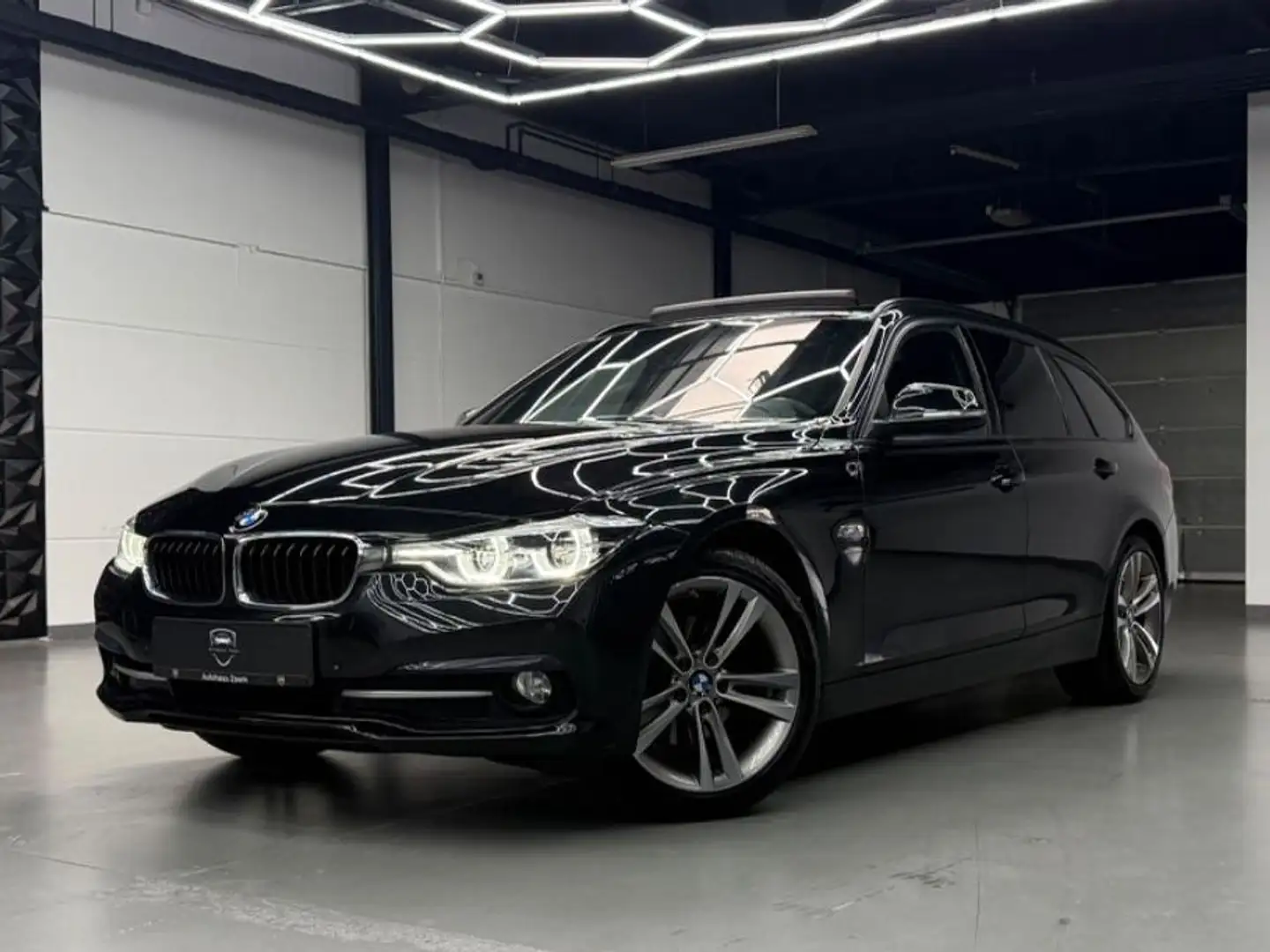 BMW 320 d Touring Sport Line 2.HD/PANO/LED/LEDER/TÜV Schwarz - 1