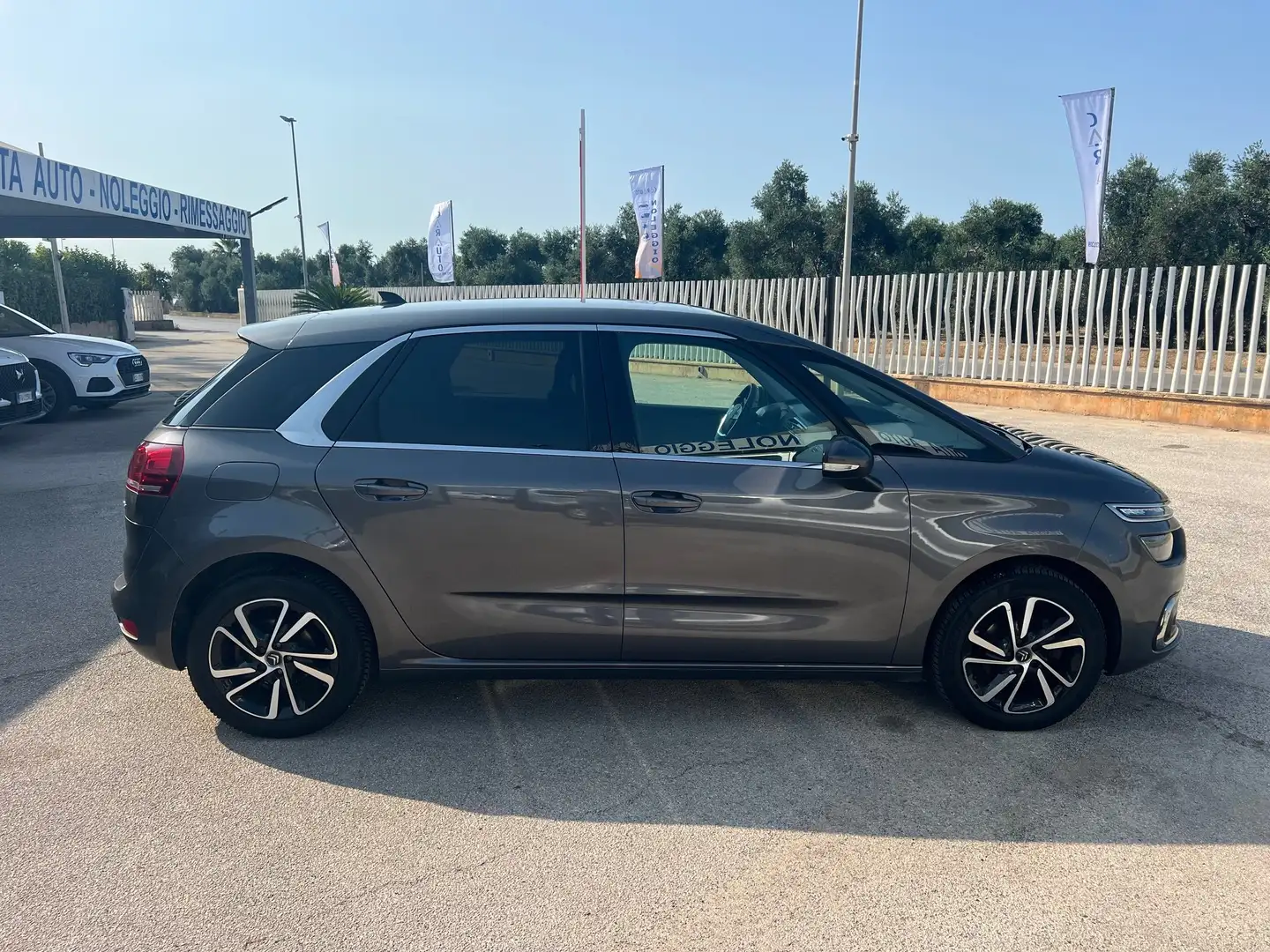 Citroen C4 SpaceTourer C4 Spacetourer 1.5 bluehdi Feel s Gris - 2