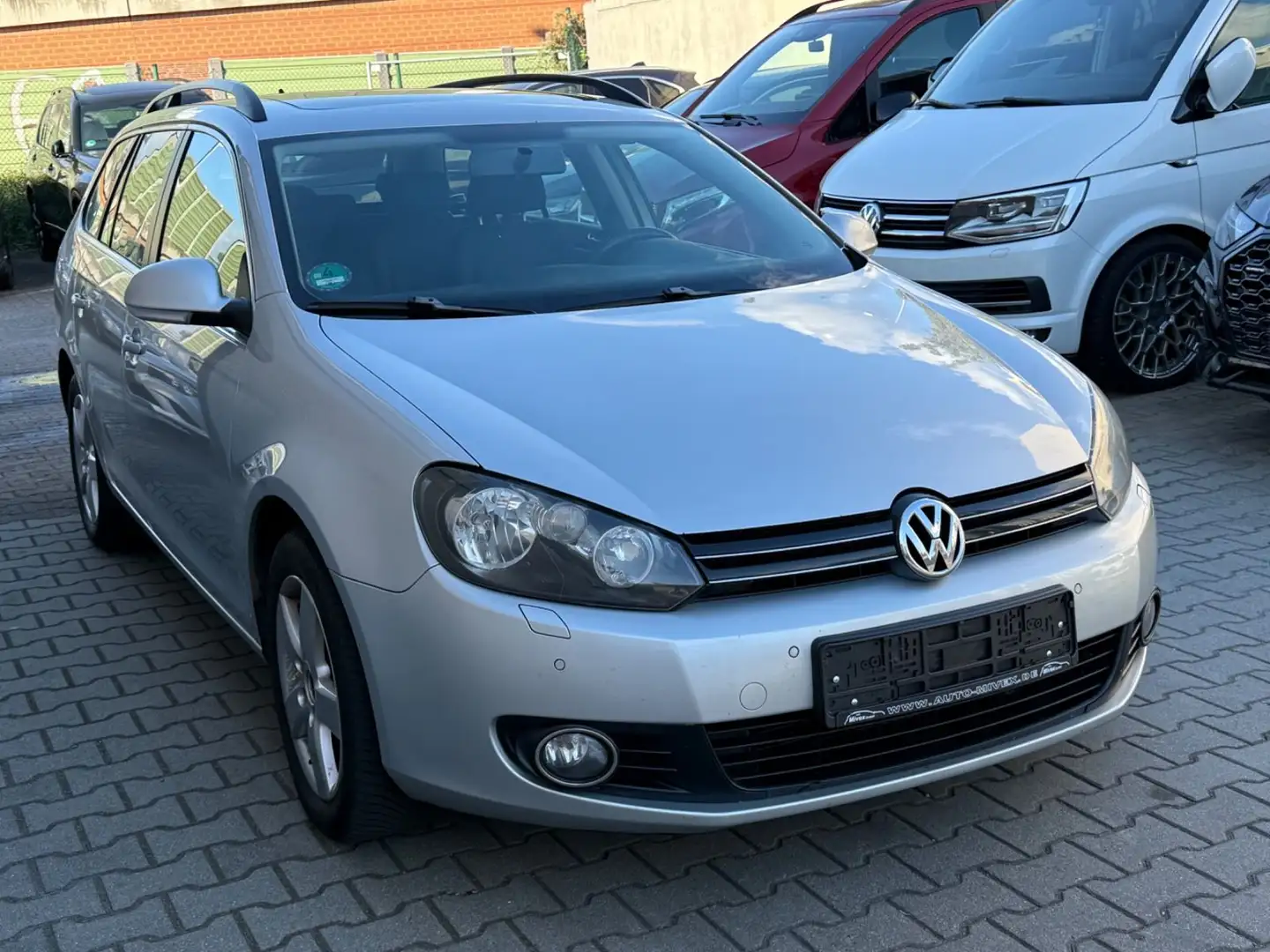 Volkswagen Golf VI Variant 2,0 TDI DSG Comfortline Argent - 2