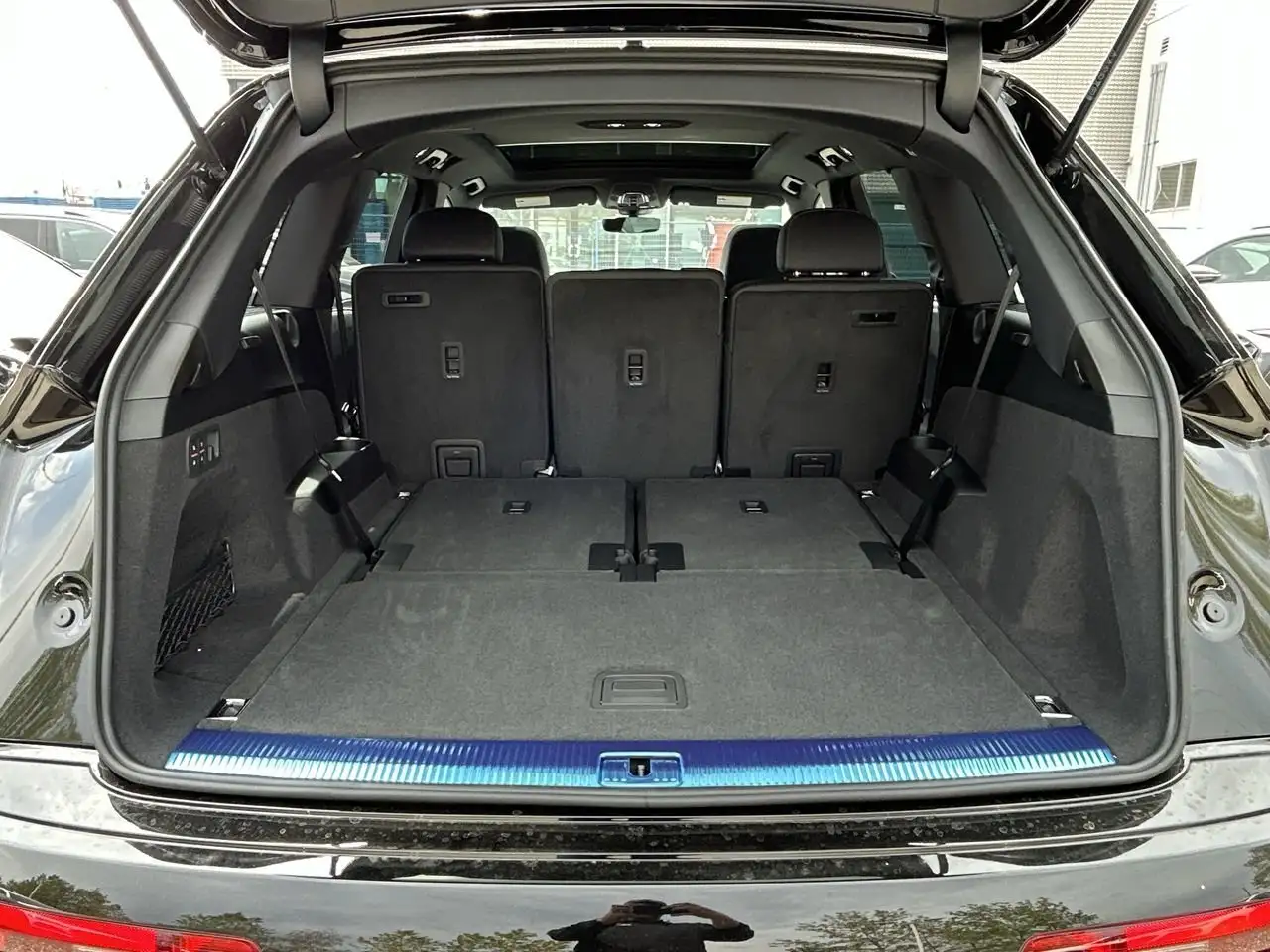Audi Q7 снимка Audi Q7