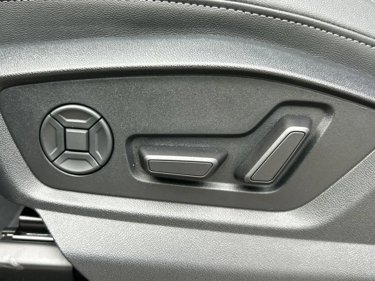Audi Q7 снимка Audi Q7