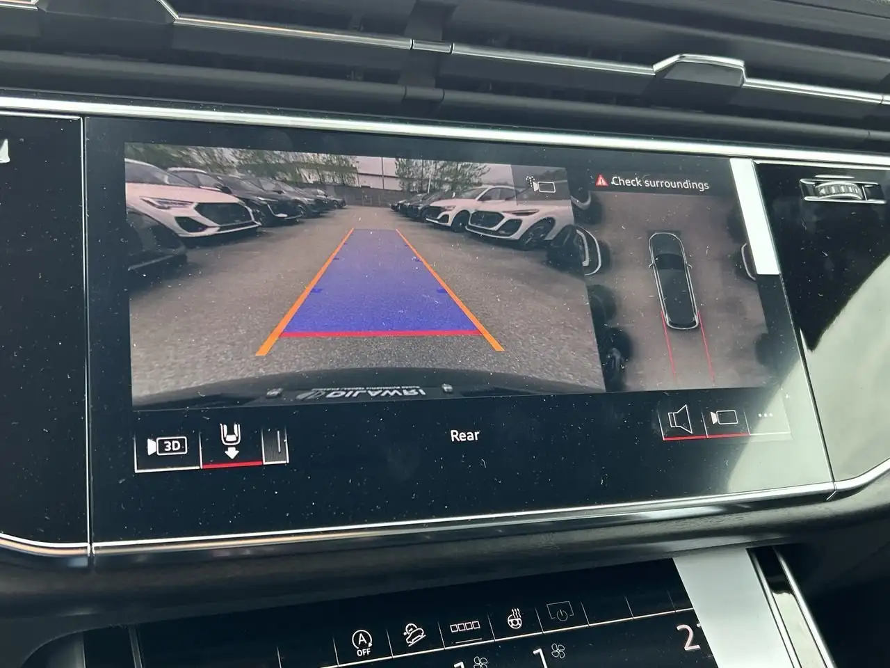 Audi Q7 снимка Audi Q7