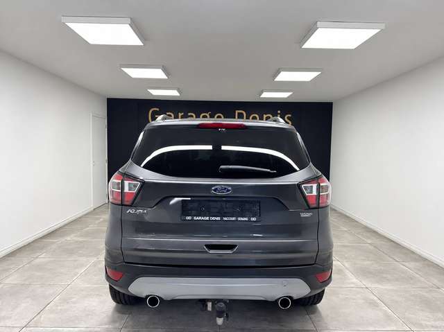 Ford Kuga — photo 7