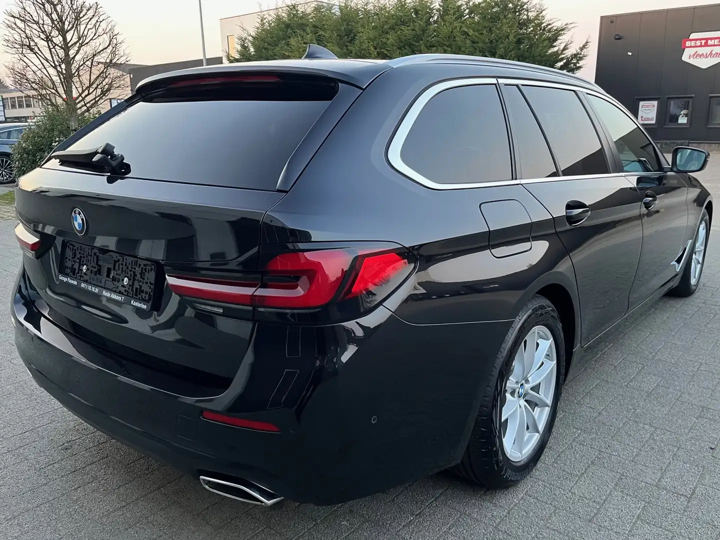 BMW 520 Touring dA MHEV Zwart - 2