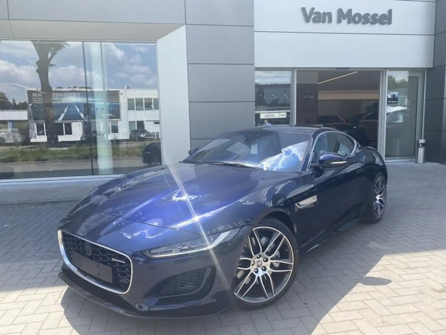Jaguar F-Type Coupé P300 R-Dynamic RWD Auto. 24MY Bleu - 1