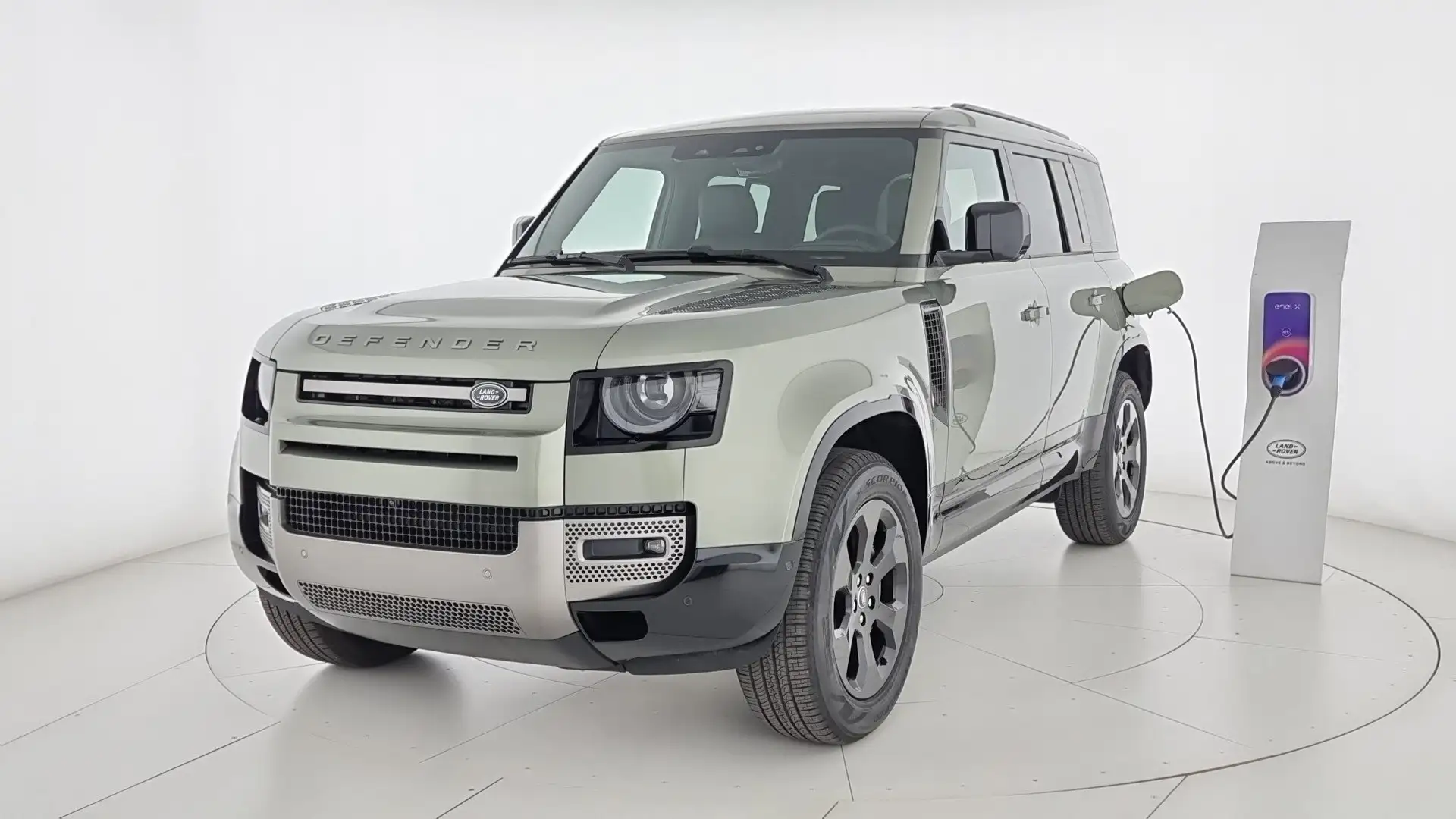 Land Rover Defender 110 2.0 Si4 PHEV 300 CV AWD Auto X-Dynamic SE Verde - 1