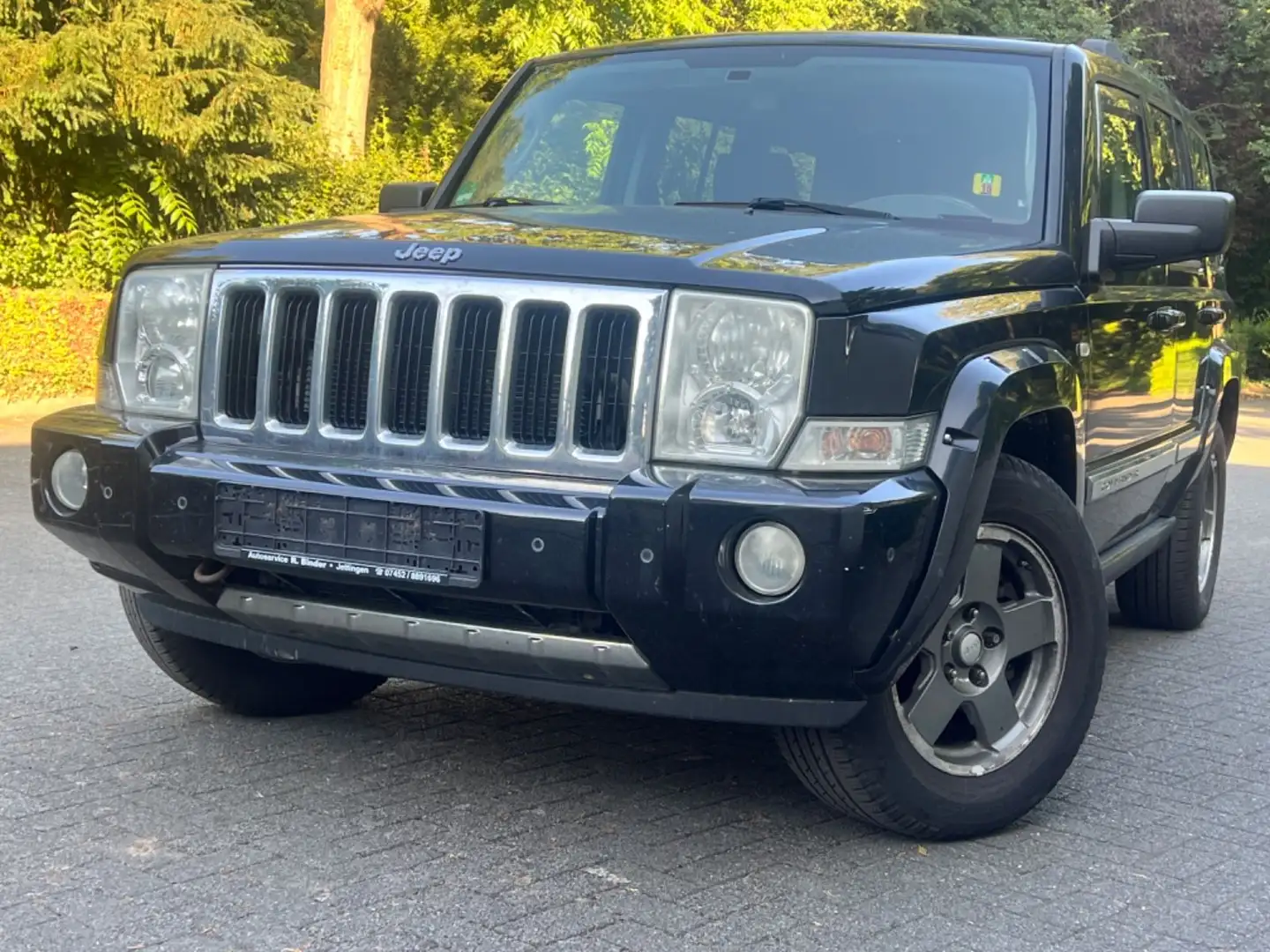 Jeep Commander 3.0 V6 CRD Limited|7SITZER|R.KAMERA| Schwarz - 1