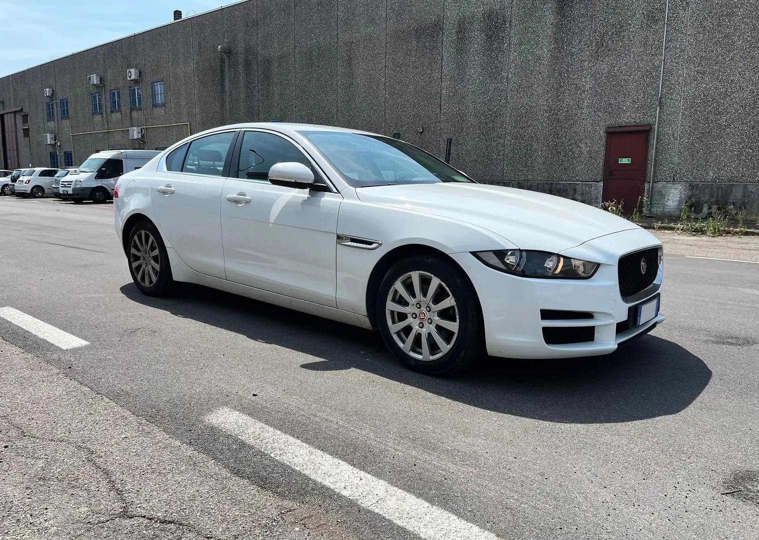 Jaguar XE XE 2.0d Prestige 180cv *AUTOMATICO-EURO6* Bílá - 1