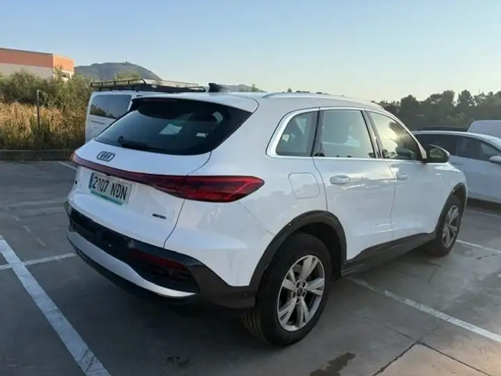 Audi Q5 2025, foto 4
