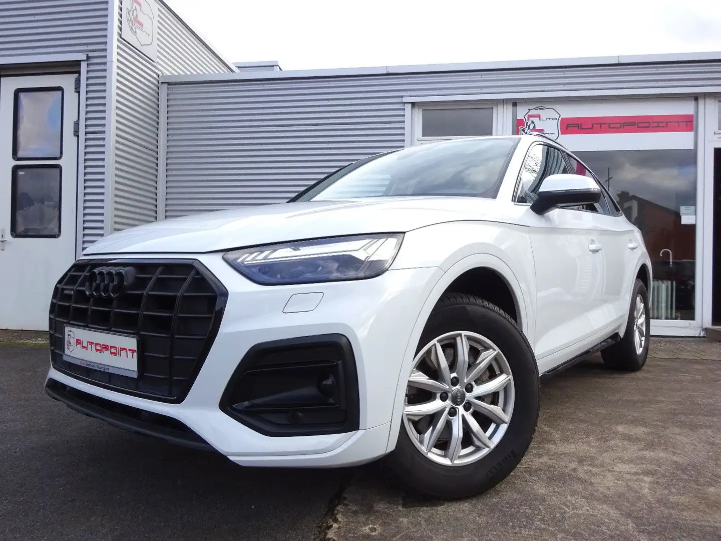 Audi Q5 SPORTB 40 TDI QUATTRO SPORT STANDHEIZ MATRIX Weiß - 1