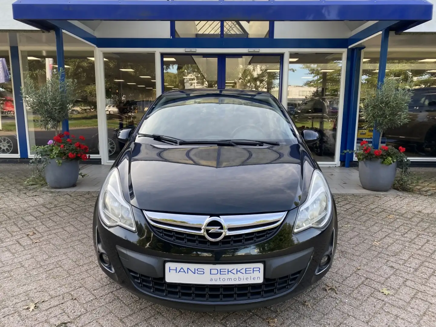 Opel Corsa 1.2-16V Berlin Zwart - 2