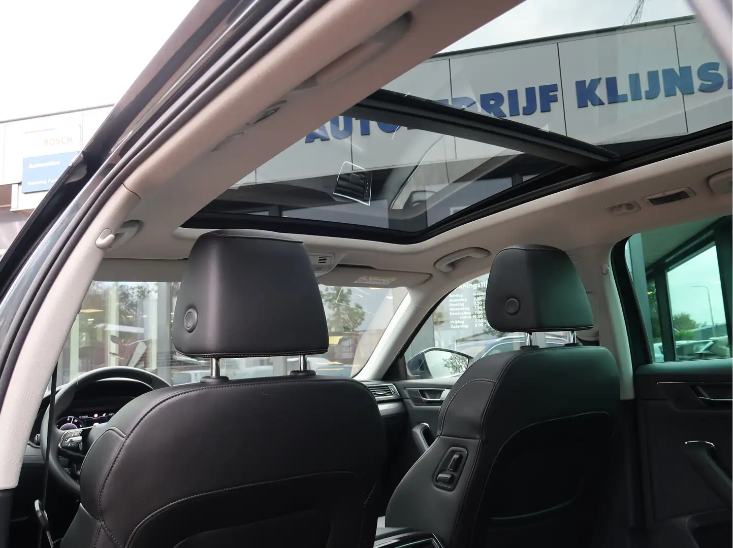 Skoda Superb Combi 1.4 TSI iV Business Edition Plus | panorama Grijs - 2