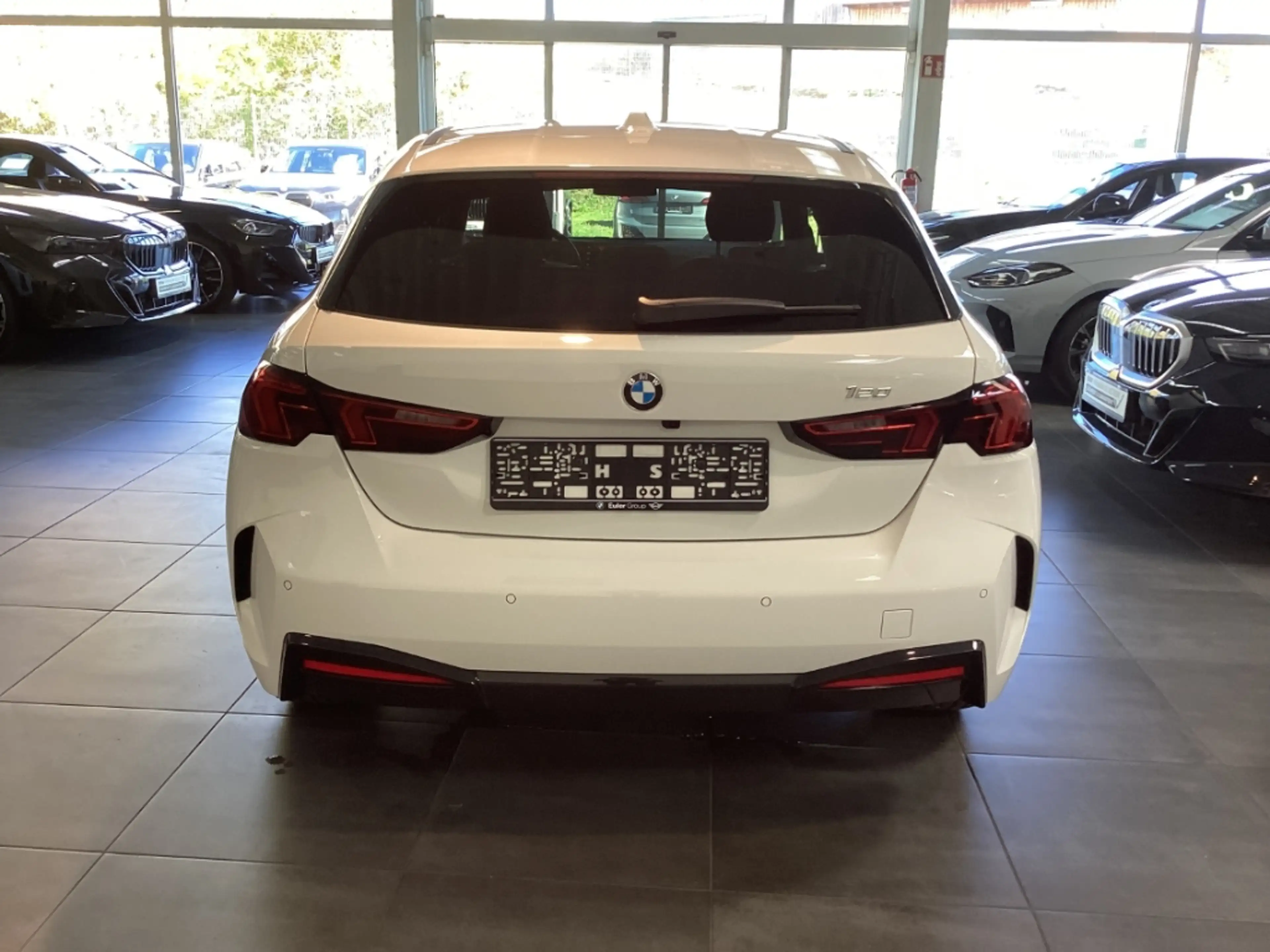 BMW 120 Navi adLED SHZ Alarm Klimaaut Sonnenschutz DrivAss — photo 4