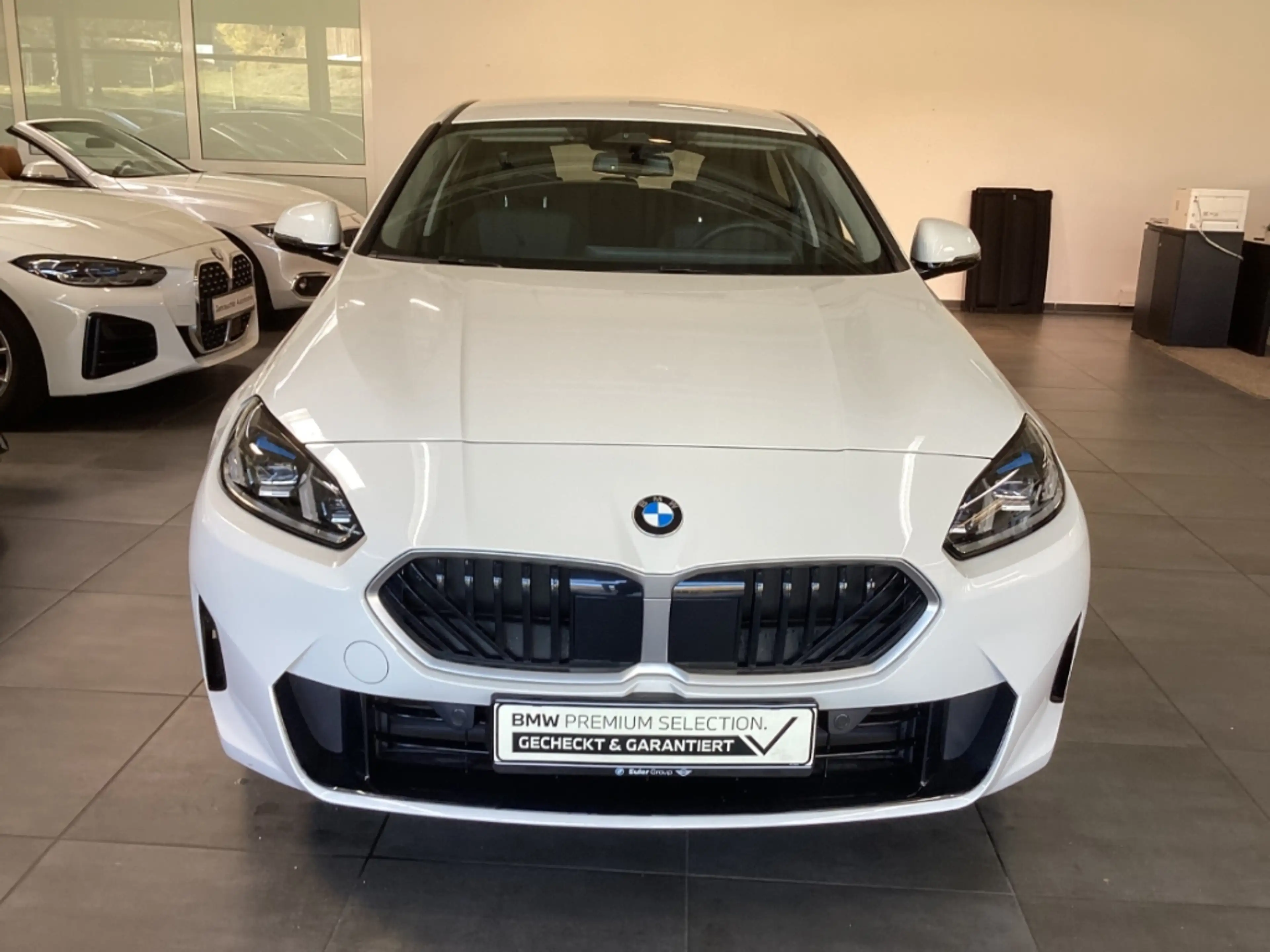 BMW 120 Navi adLED SHZ Alarm Klimaaut Sonnenschutz DrivAss — photo 7