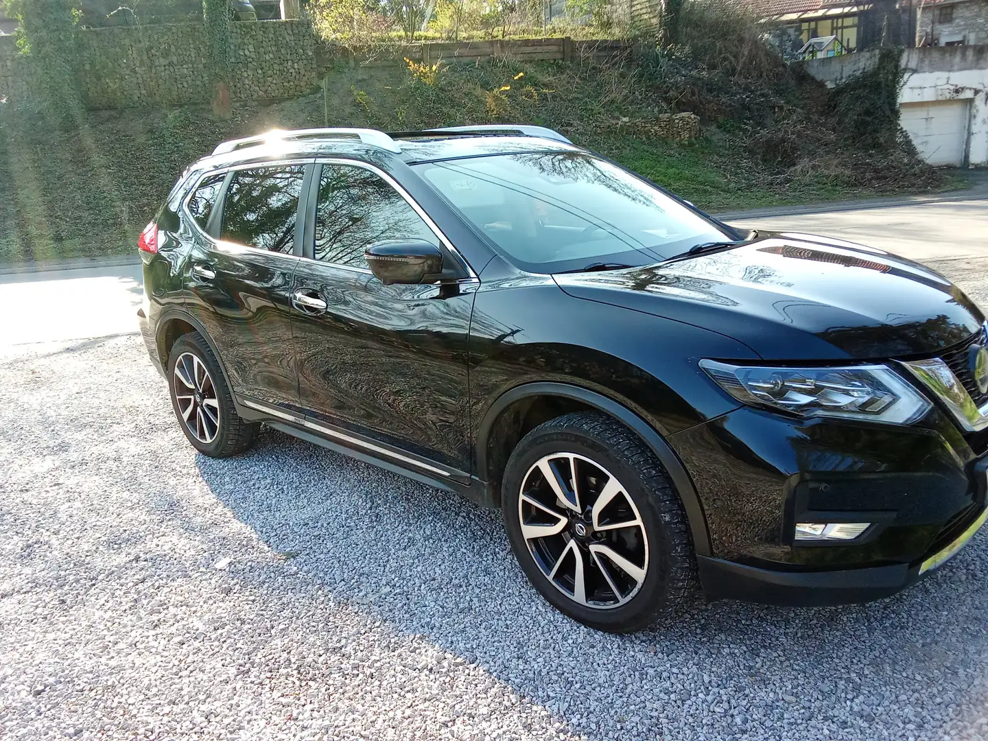Nissan X-Trail X-Trail 1.7 dCi 4WD Tekna 7pl. Zwart - 1