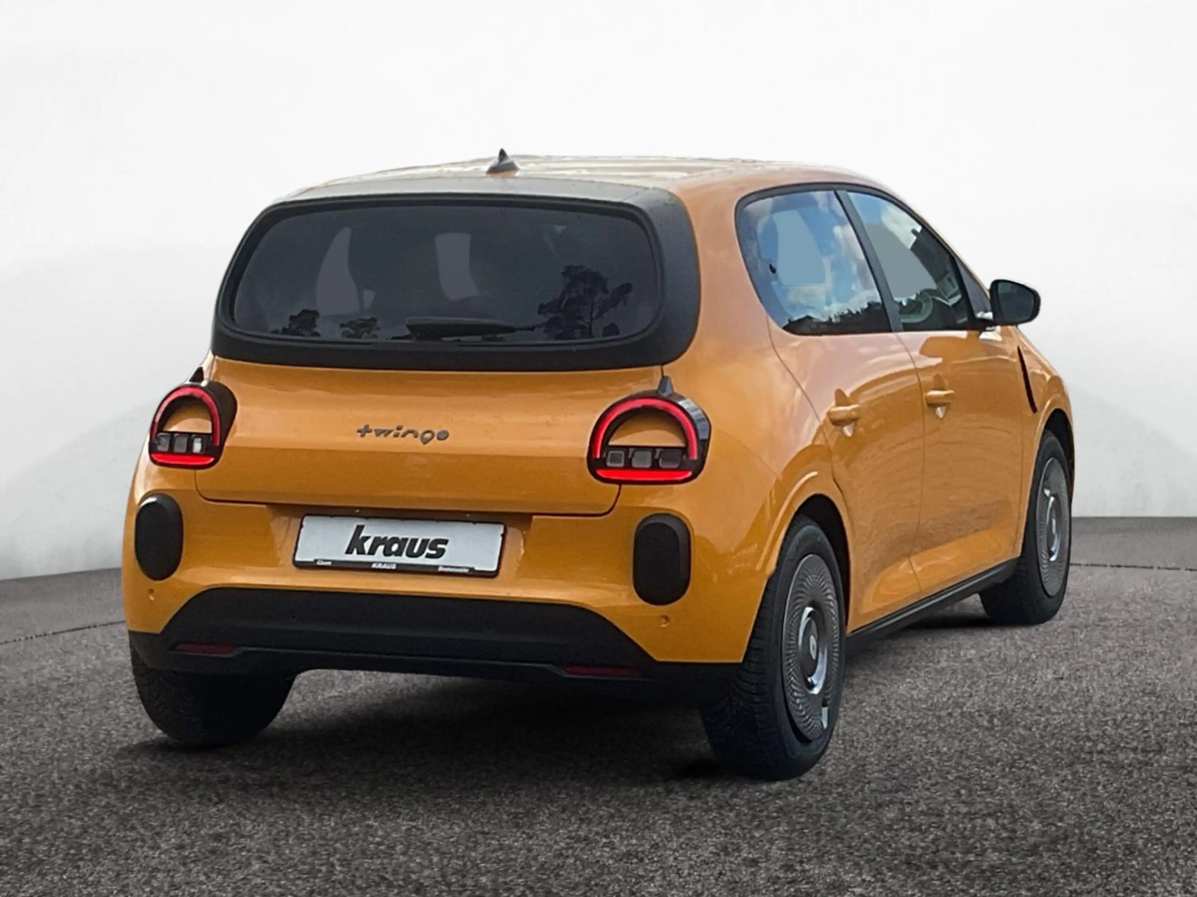 Renault Twingo E-Tech Evolution 80 Urban Range — photo 6