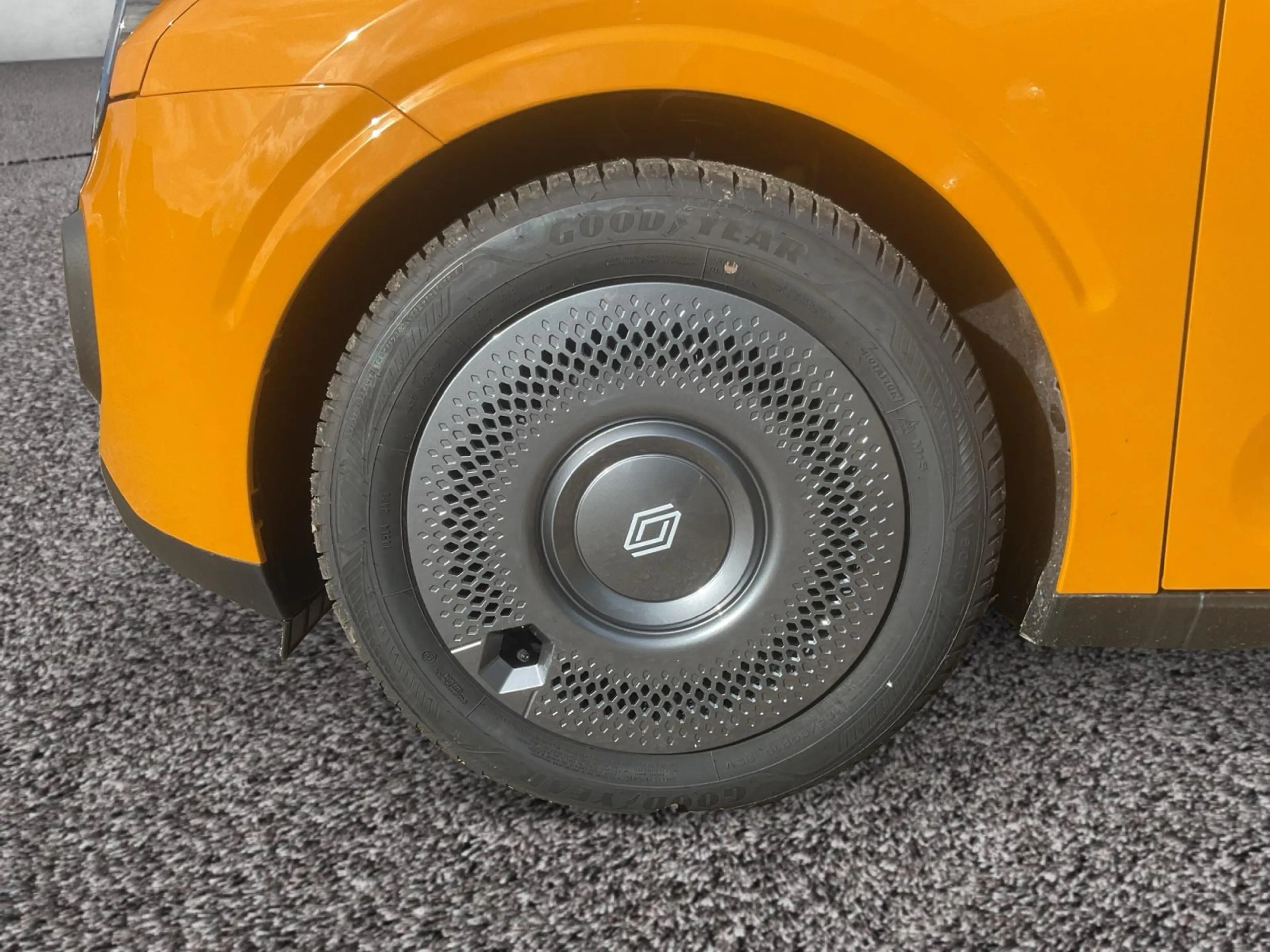 Renault Twingo E-Tech Evolution 80 Urban Range — photo 10