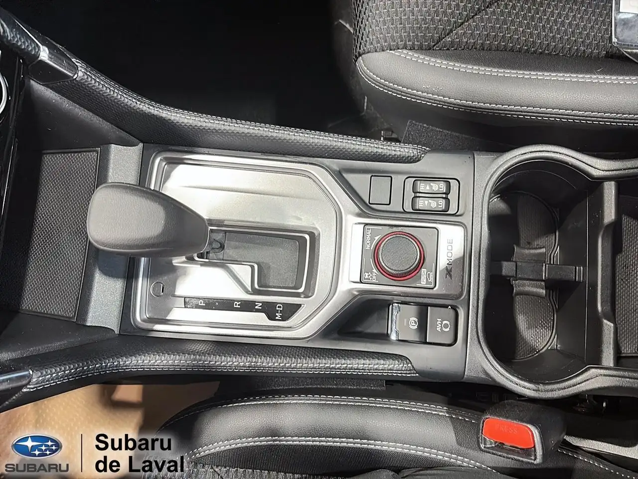 Subaru Forester снимка Subaru Forester