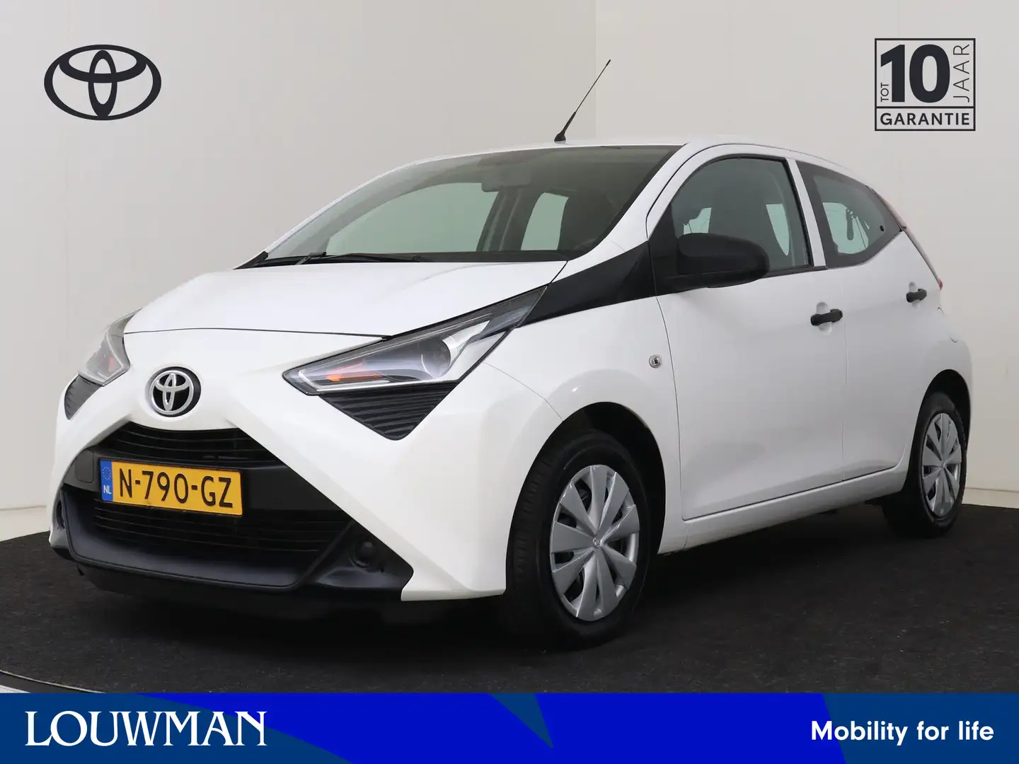 Toyota Aygo 1.0 VVT-i x-fun Blanc - 1