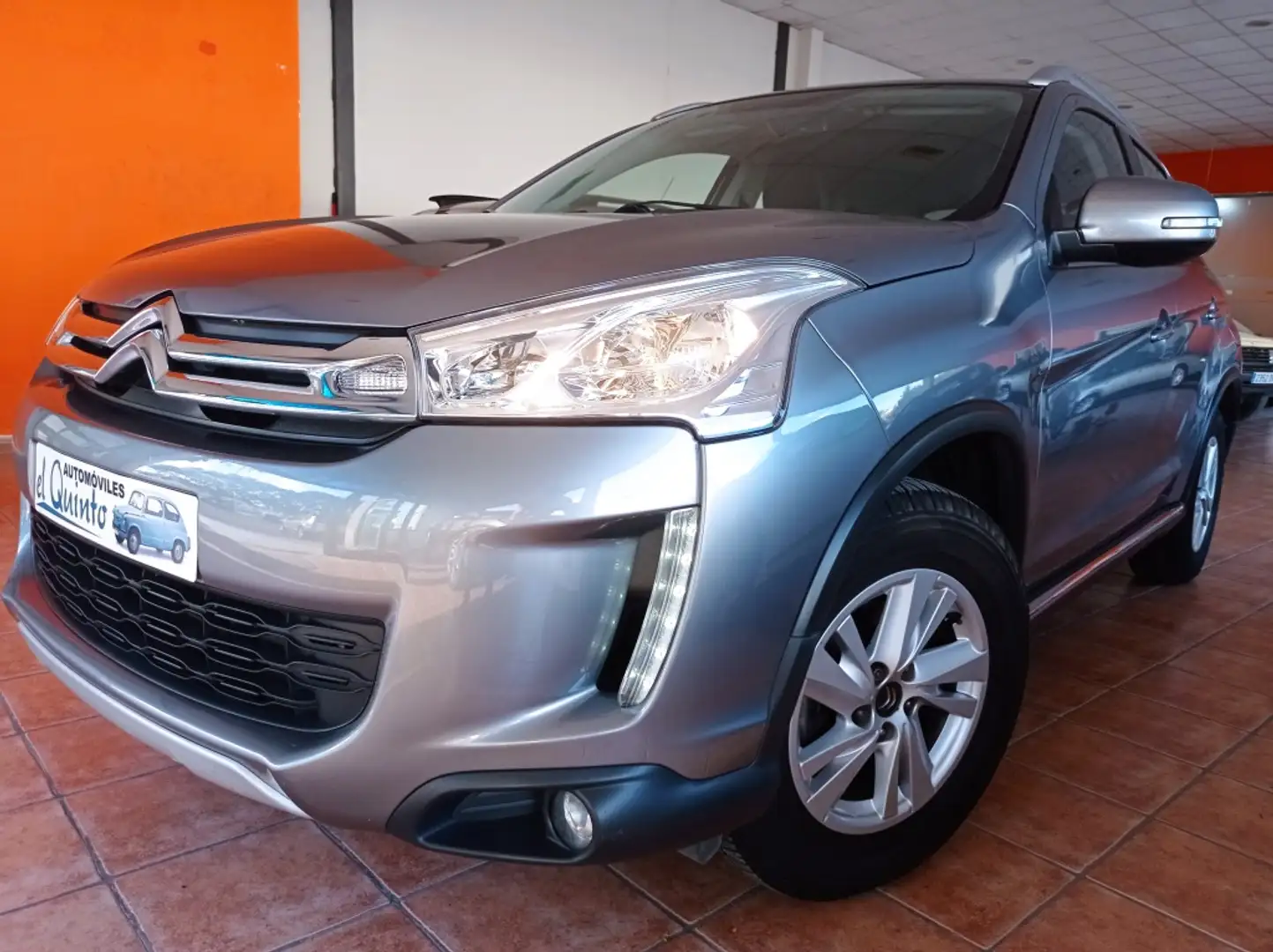 Citroen C4 Aircross 1.6HDI S&S Collection 2WD 115 Gris - 1