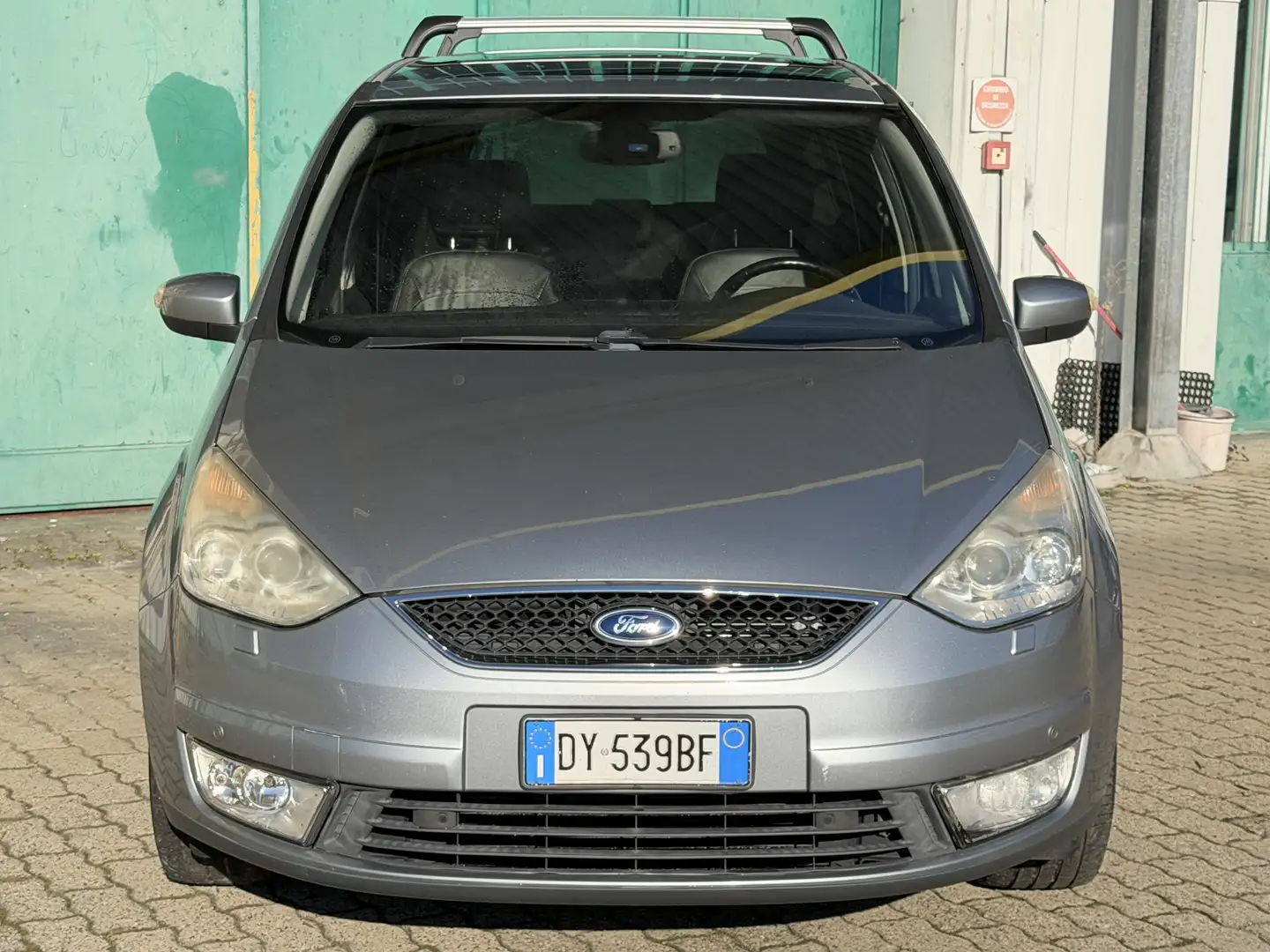 Ford Galaxy 2.2 tdci Ghia dpf - 2