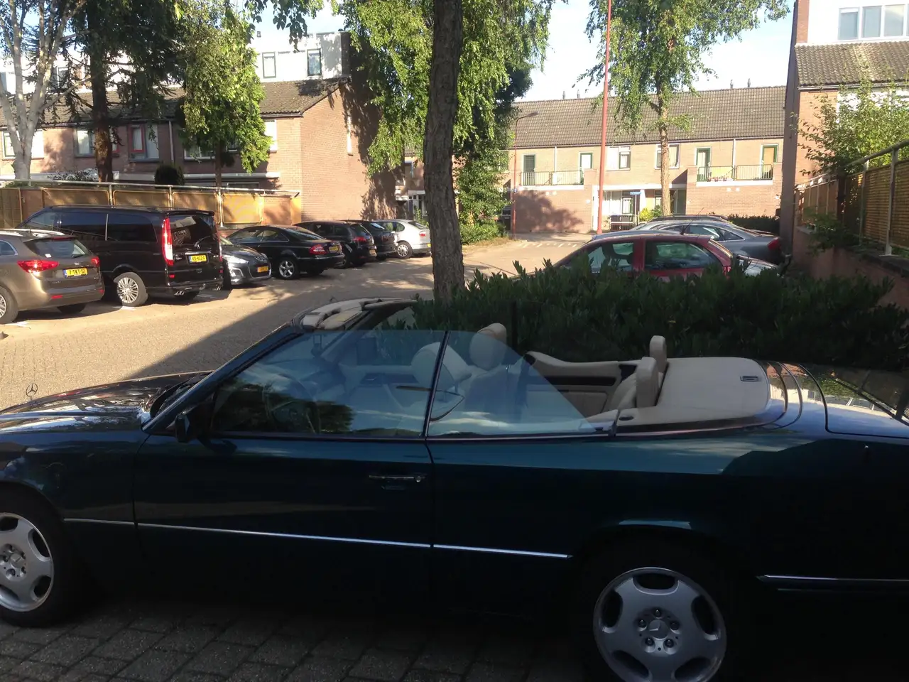 Mercedes-Benz E 200, foto 4