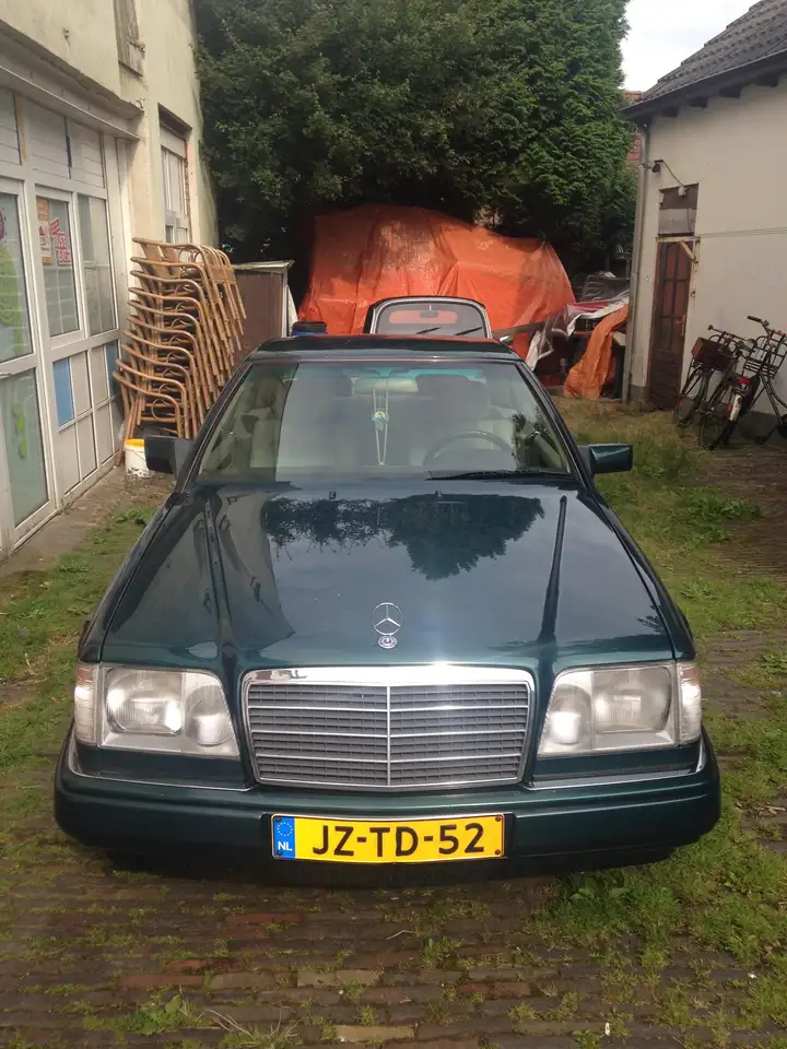 Mercedes-Benz E 200, foto 7