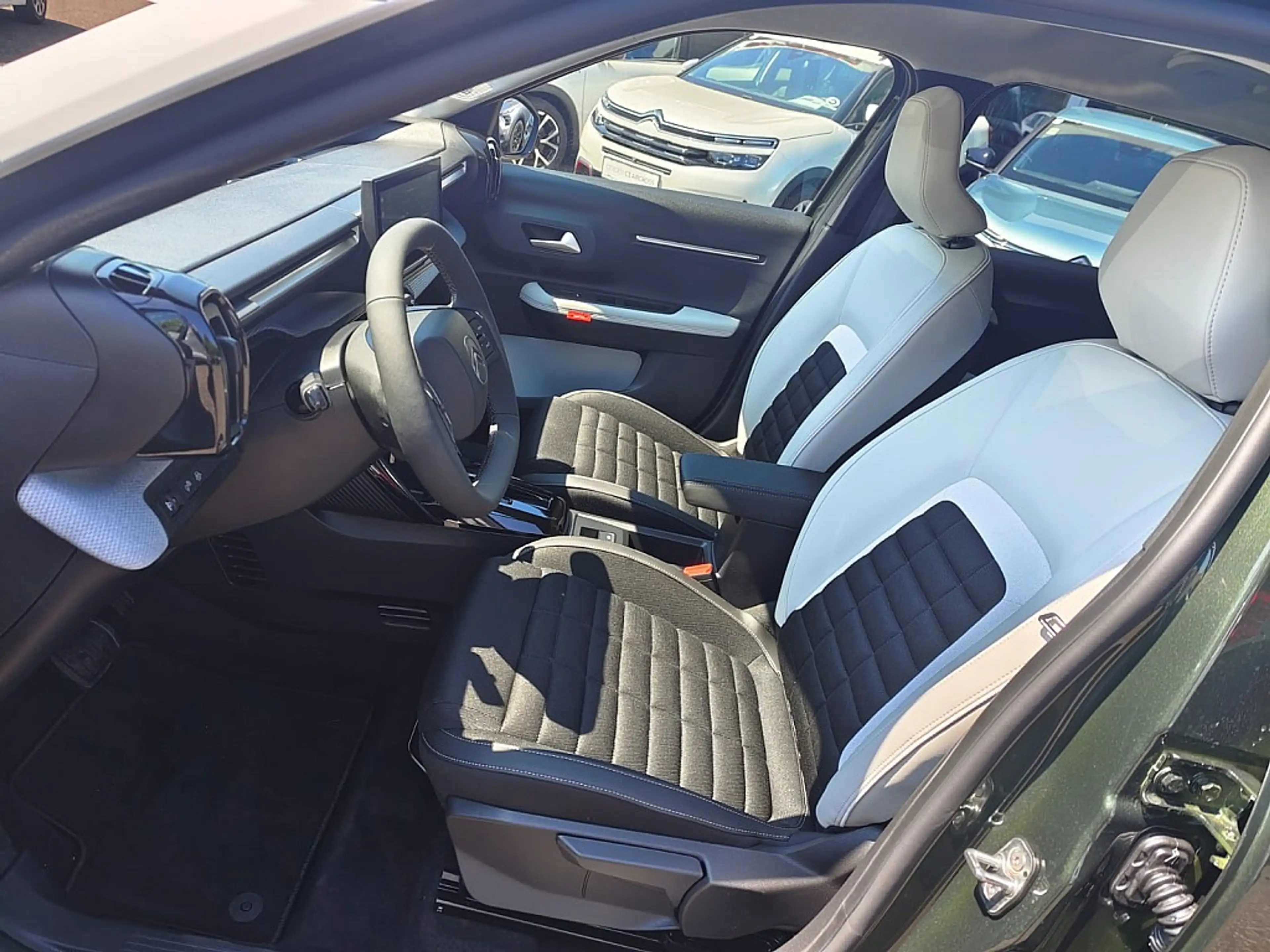 Citroen C3 Aircross e-C3 Aircross  Electric113 44kWh MAX SONDERAKTI... — photo 3