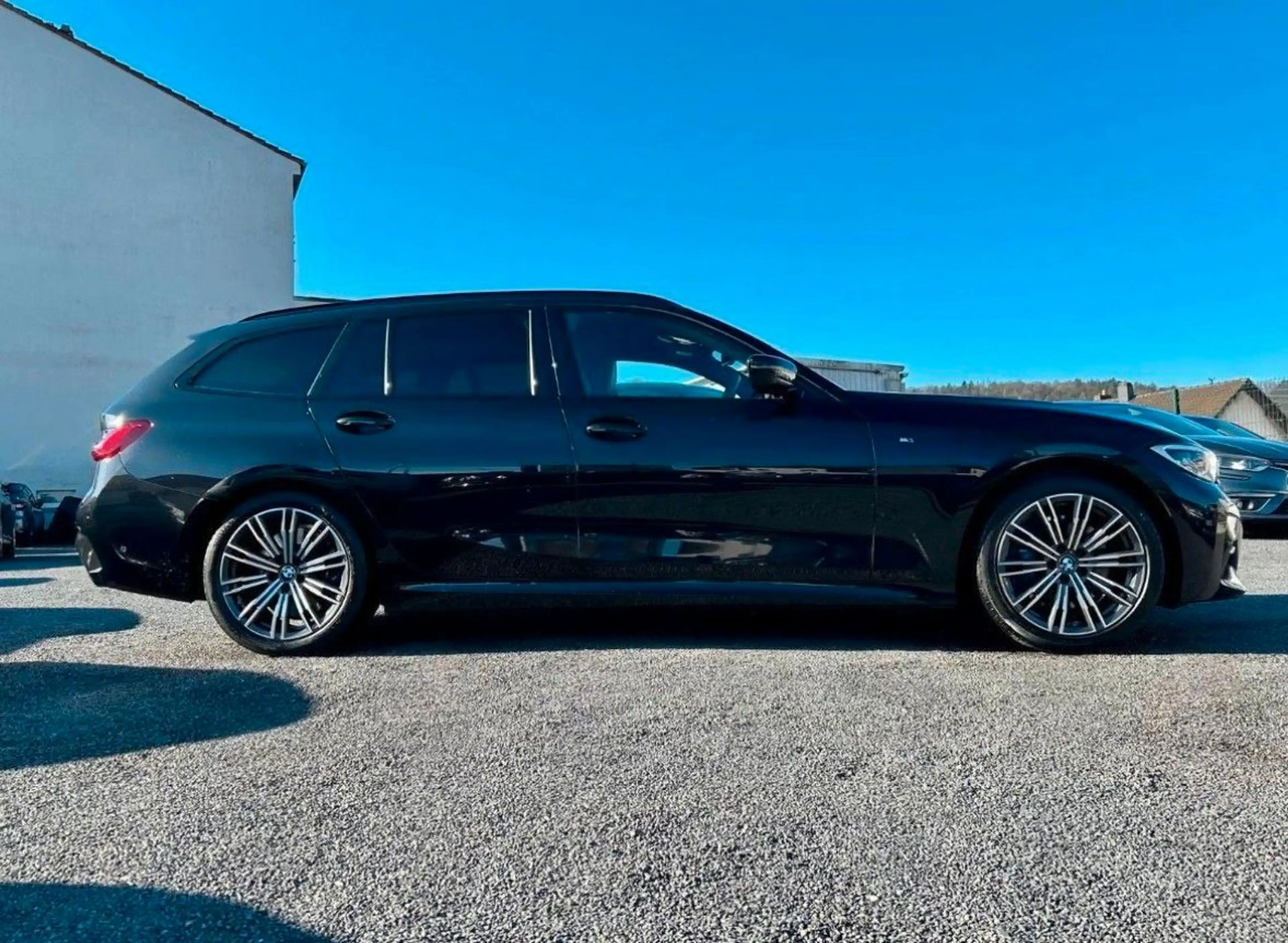 BMW 330 d xDrive M Sport HUD + LASER + ACC — photo 9