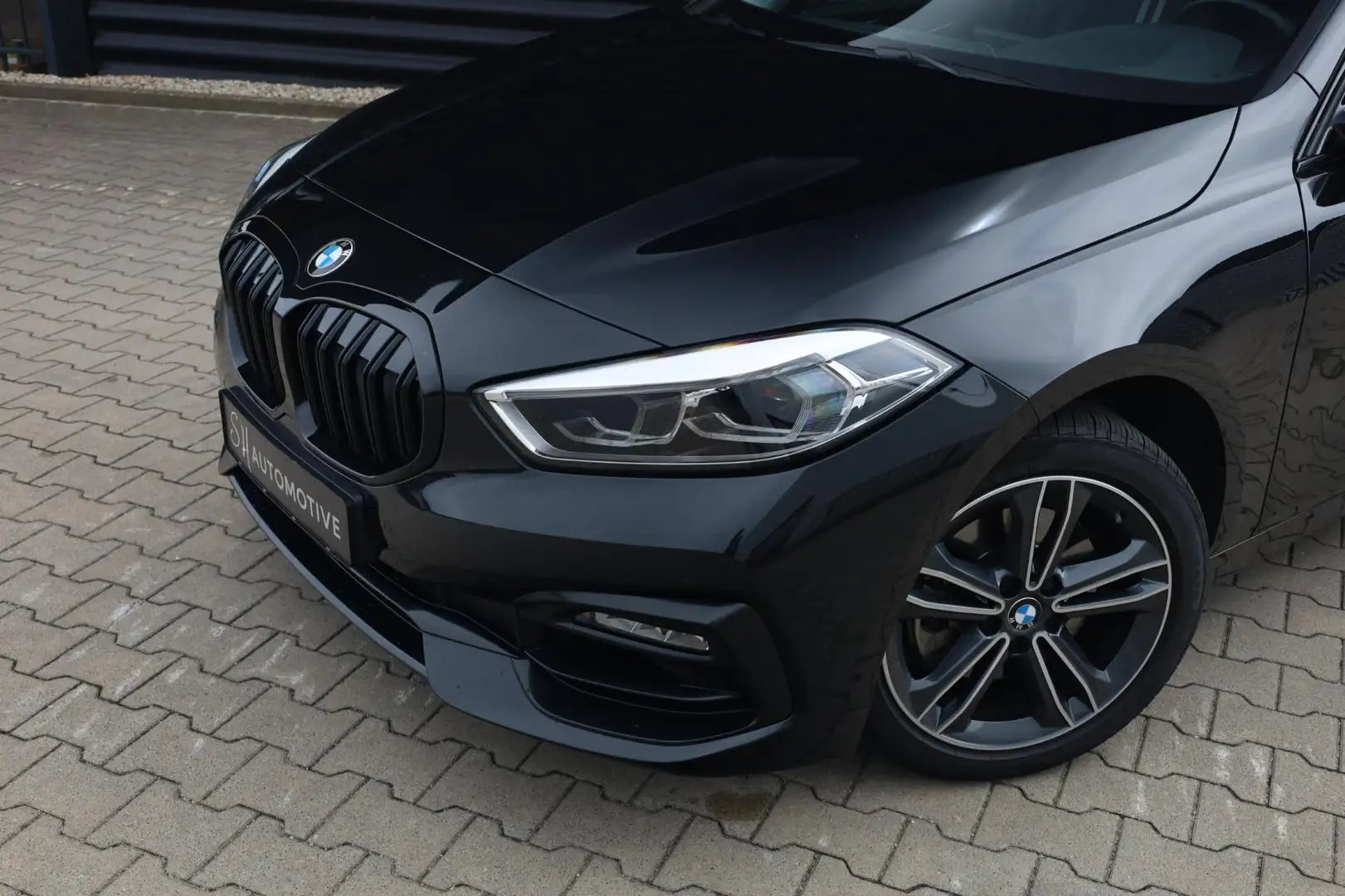 BMW 118 1-serie 118i Executive Edition / CARPLAY / DIGITAL Negru - 2