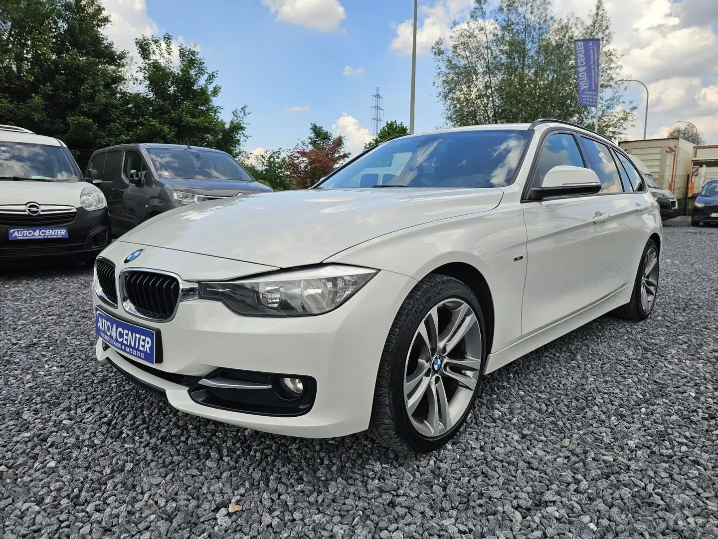 BMW 316 i Touring SPORT // GPS / GARANTIE 1 AN // Blanc - 1