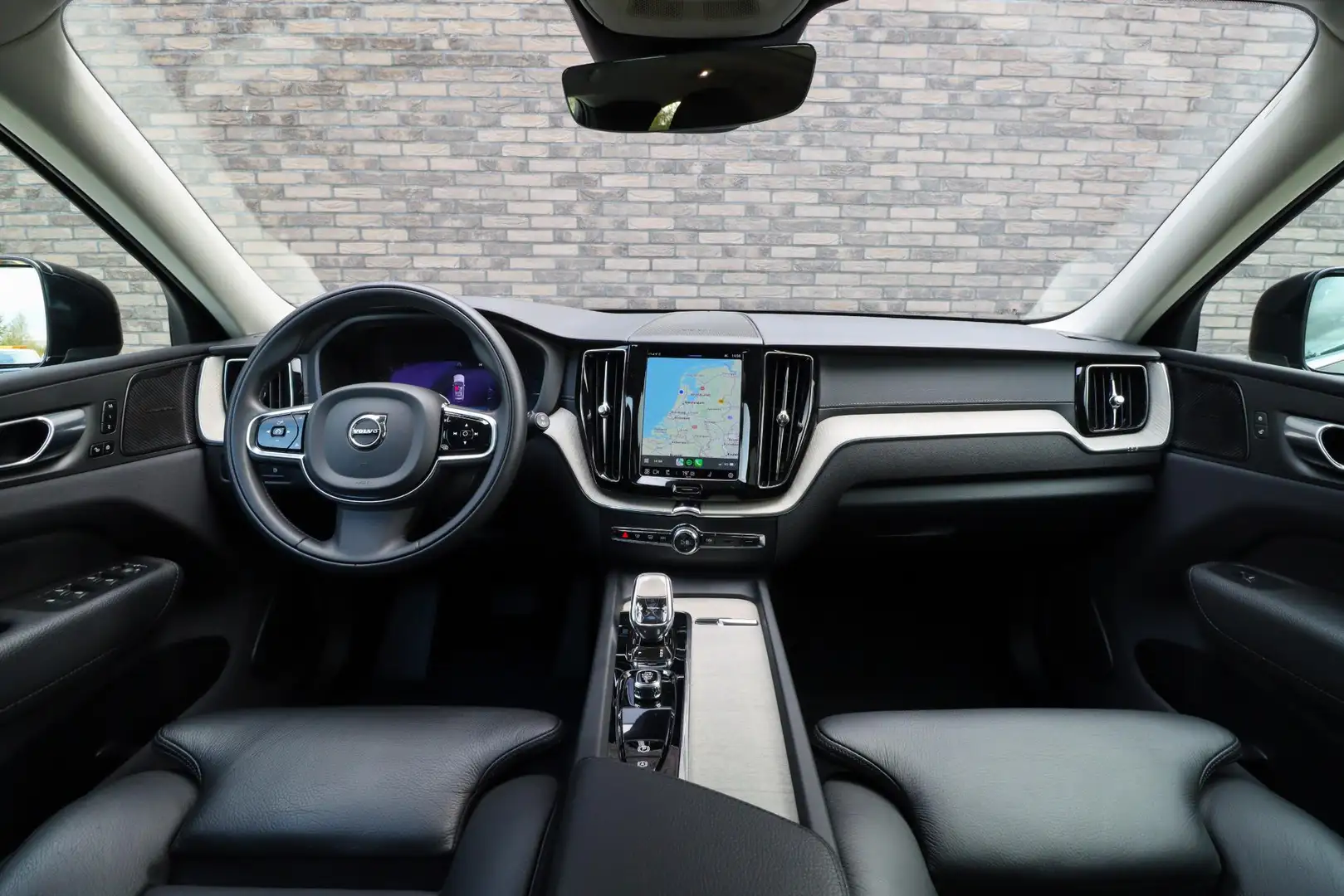 Volvo XC60 T6 Plug-in hybrid AWD Inscription | Long Range | T Noir - 2