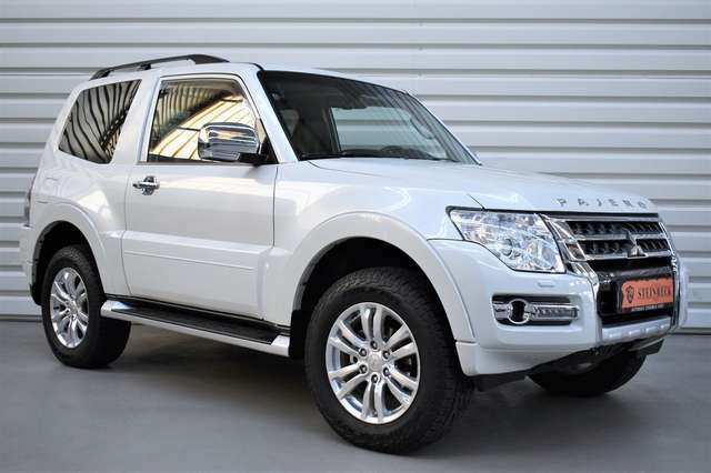 Imagine Mitsubishi Pajero 3.2 DI-D Top+Automatik+Kamera+SHZ