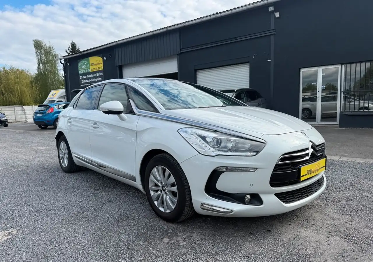 Citroen DS5 CitroÃ«n 1l6 HDi 115 chx Â«Â Ã©dition CH