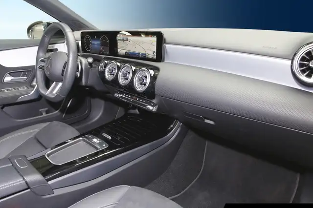 Mercedes-Benz A-Class view 7