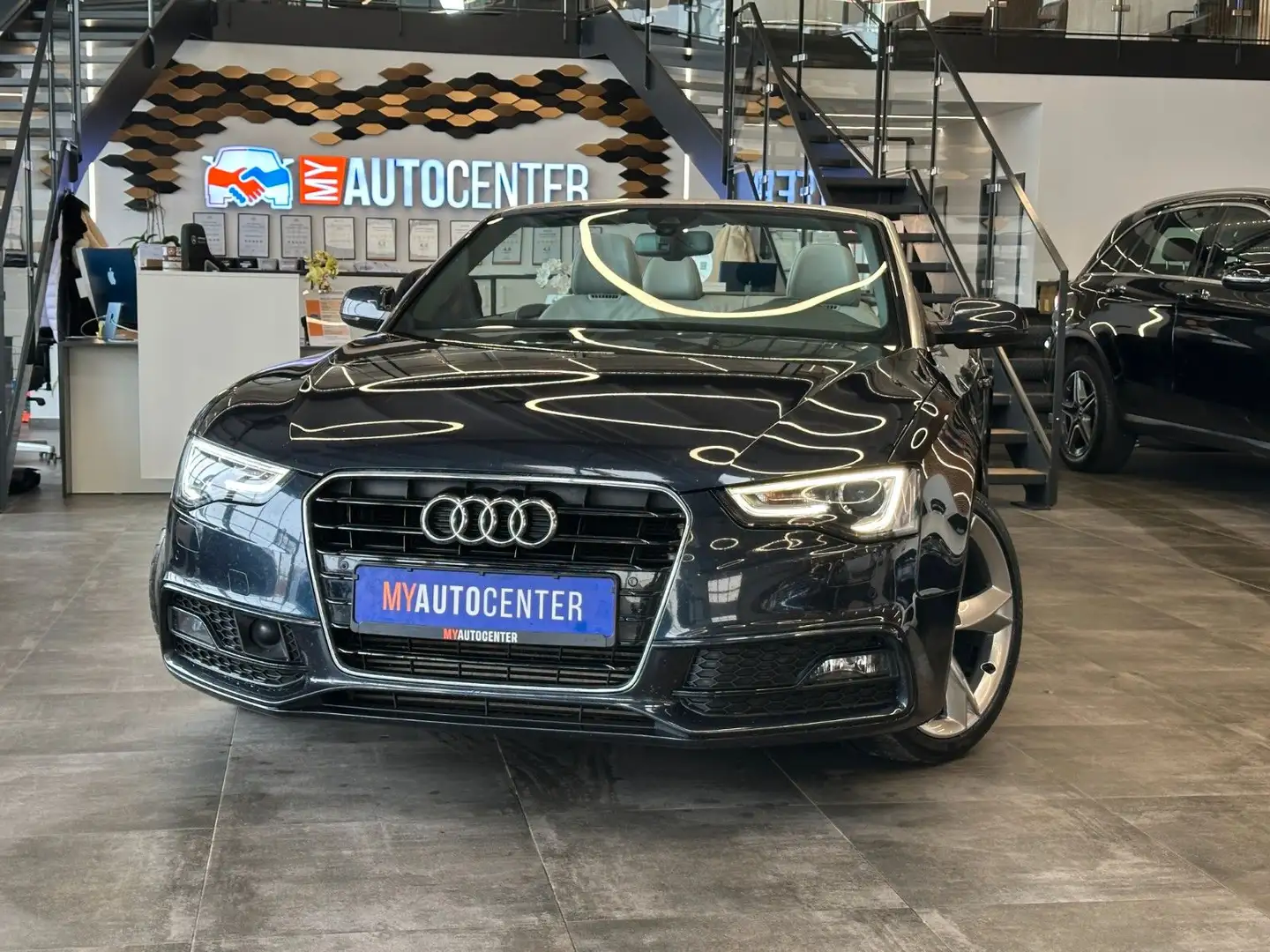 Audi A5 Cabriolet 1.8 TFSI *2. Hand*AHK*Klima*Kamera* Blau - 1